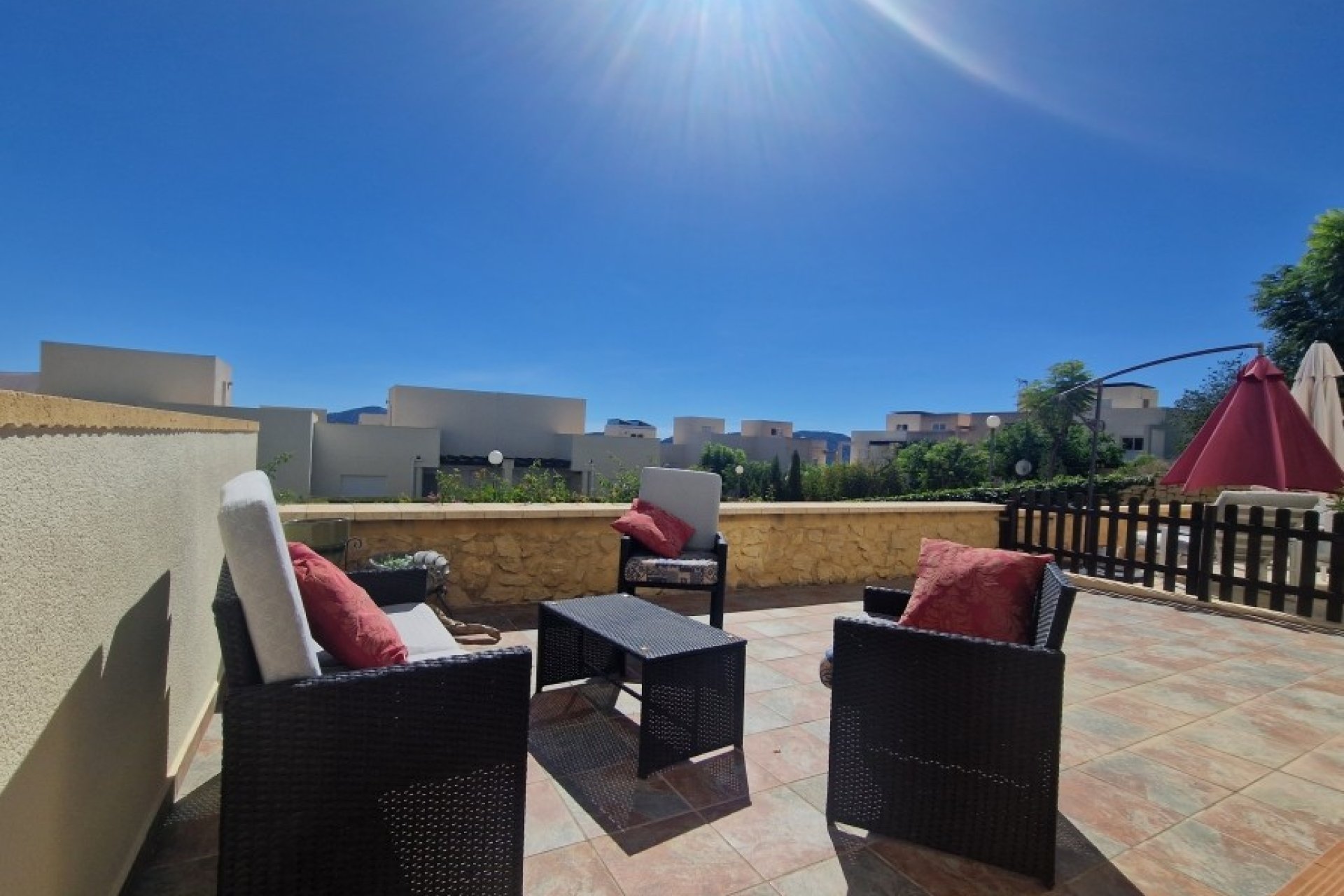 Segunda mano - Semi Detached -
Relleu - Inland