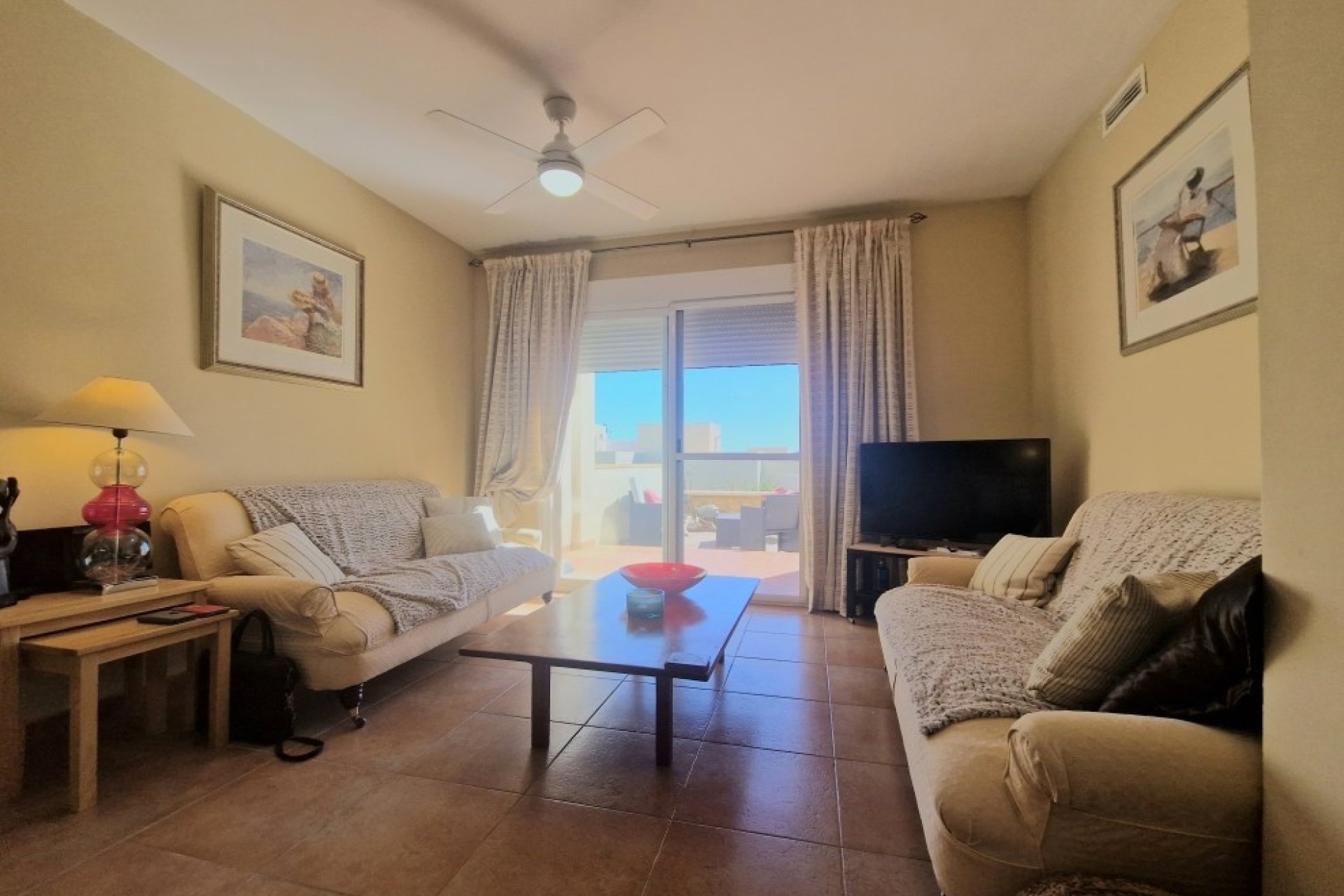 Segunda mano - Semi Detached -
Relleu - Inland