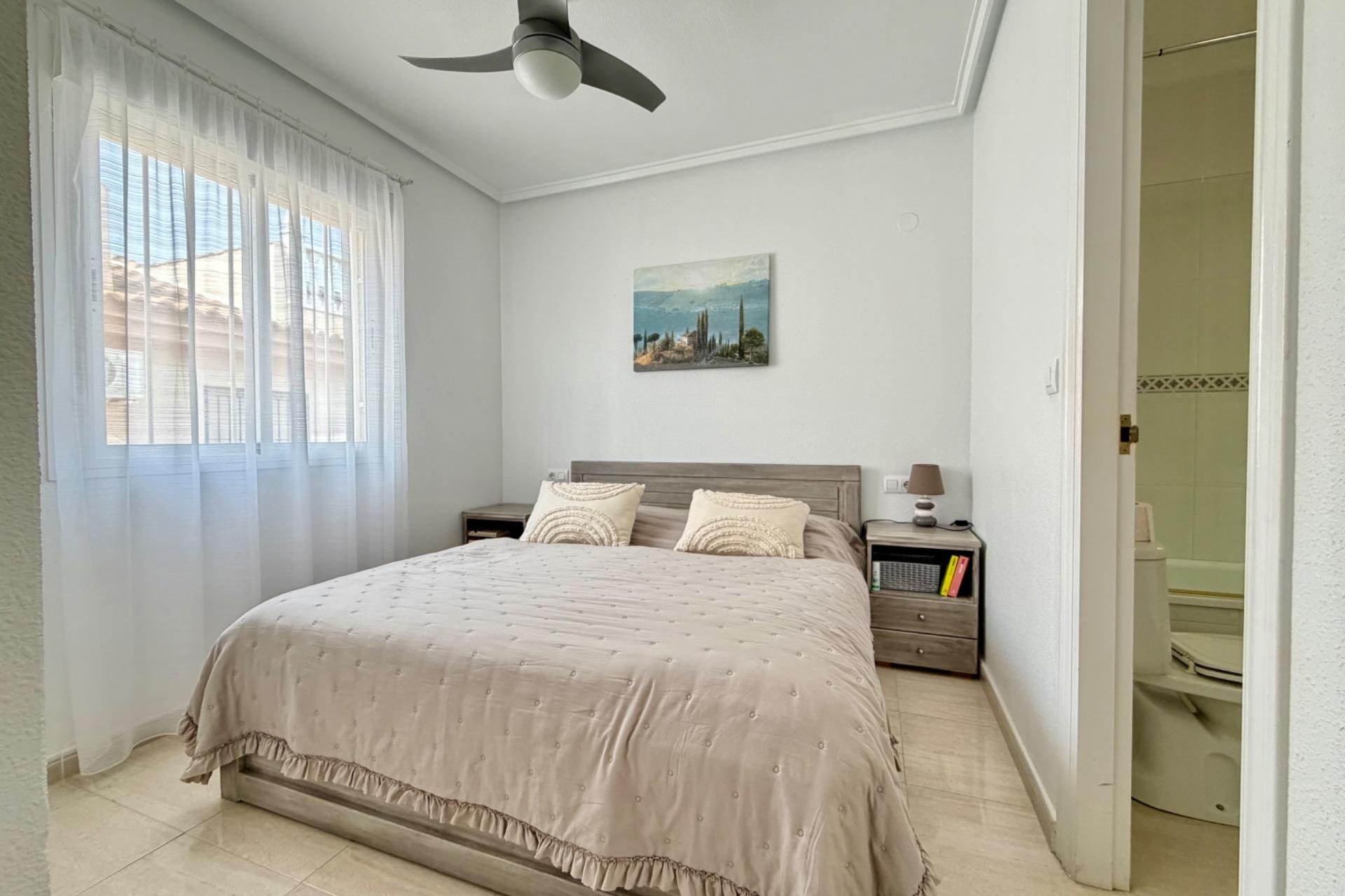 Segunda mano - Semi Detached -
Rojales - Pueblo