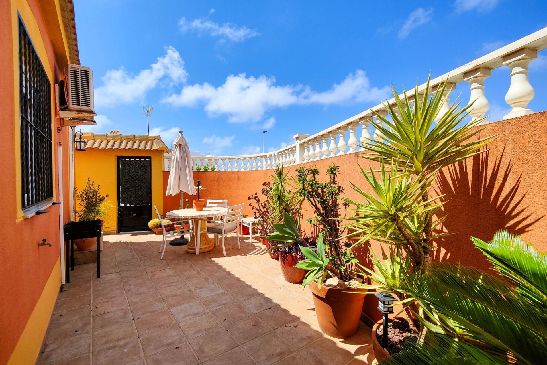 Segunda mano - Semi Detached -
Torrevieja - Costa Blanca