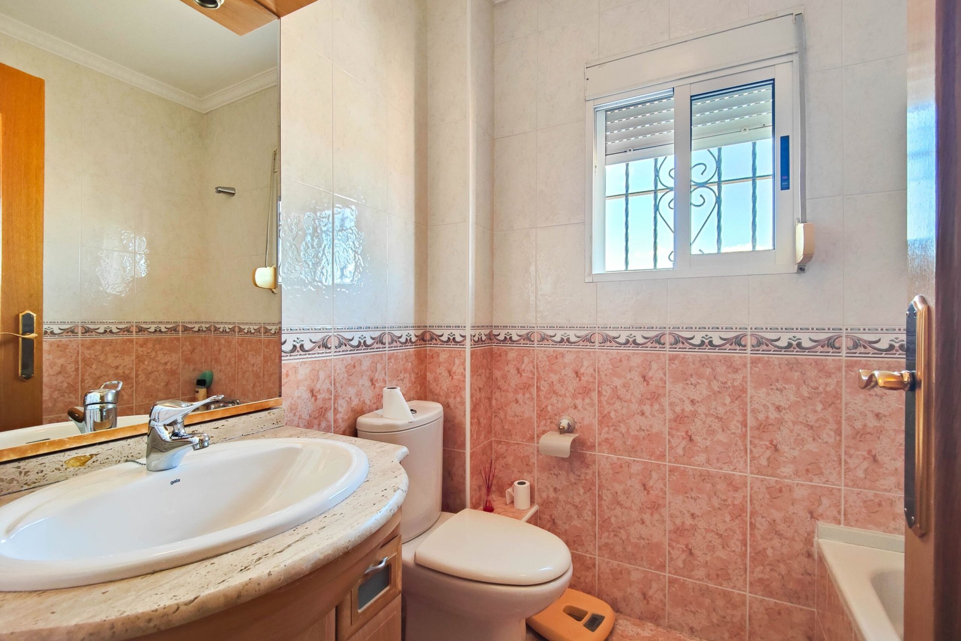 Segunda mano - Semi Detached -
Torrevieja - Costa Blanca