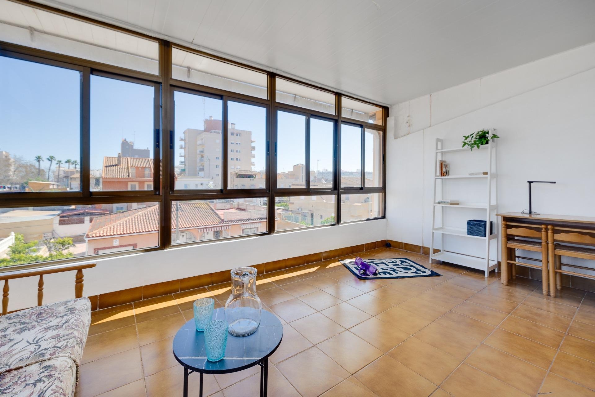 Segunda mano - Semi Detached -
Torrevieja - Nueva Torrevieja