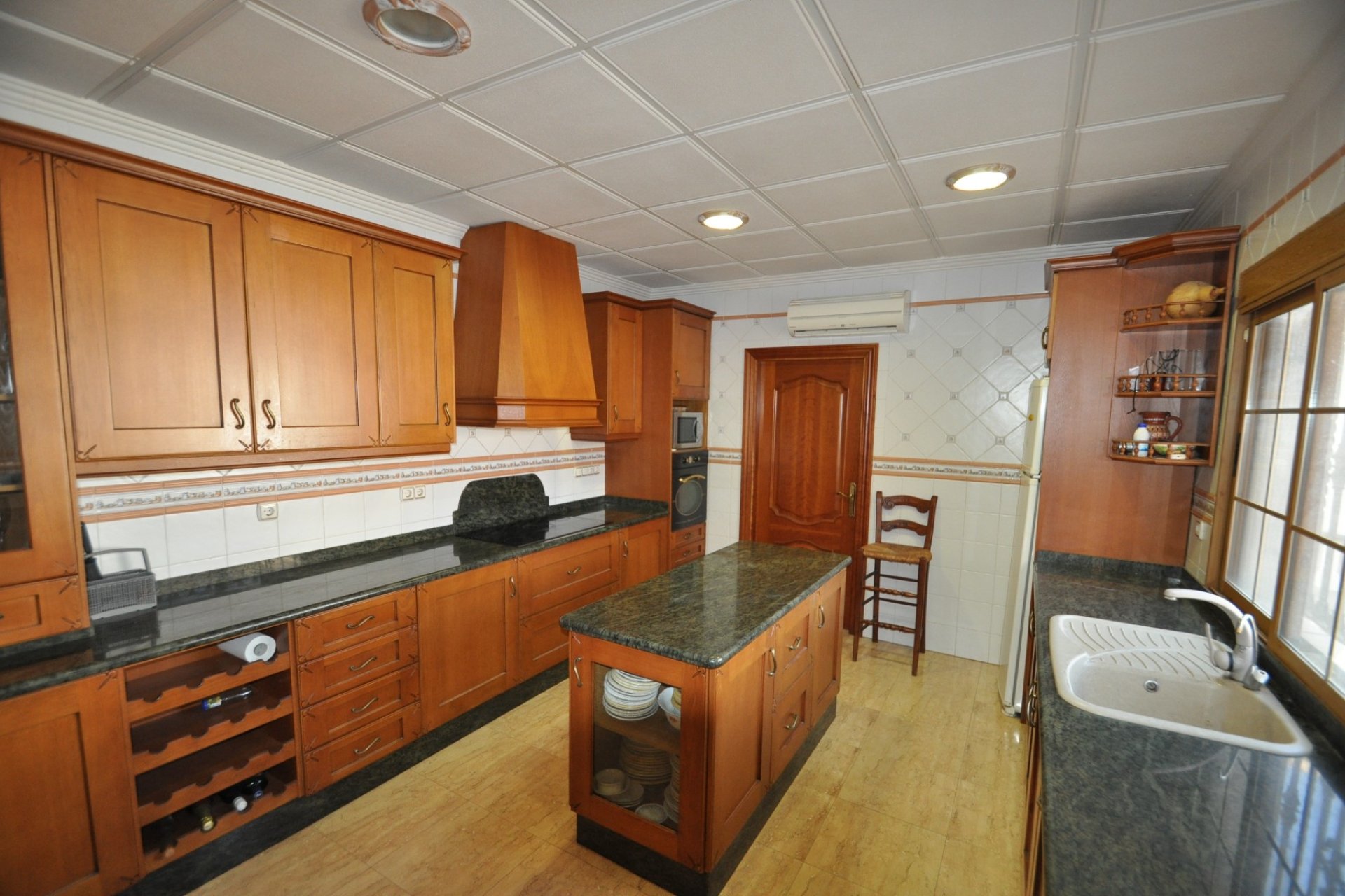 Segunda mano - Town House -
Algueña - Inland