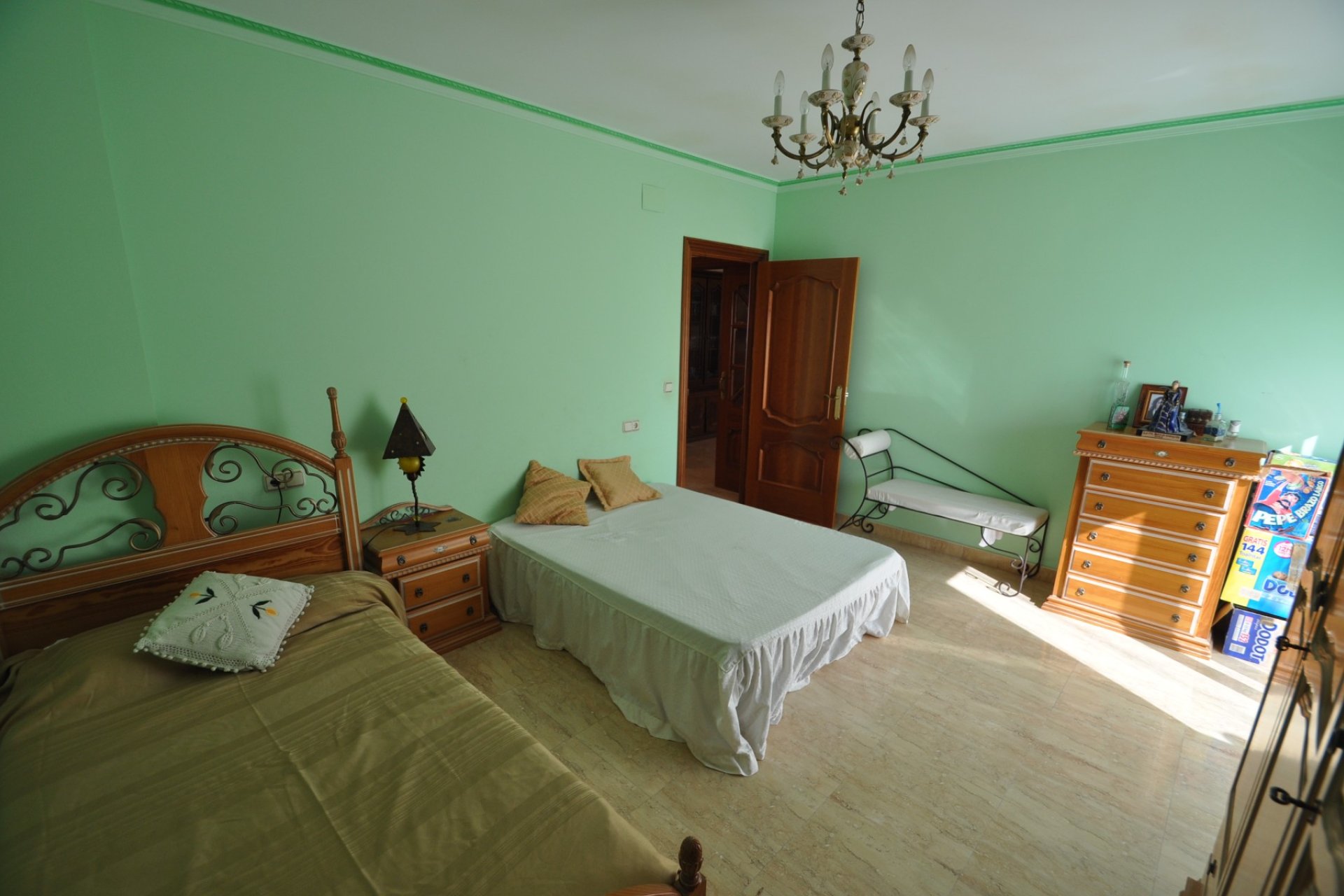Segunda mano - Town House -
Algueña - Inland