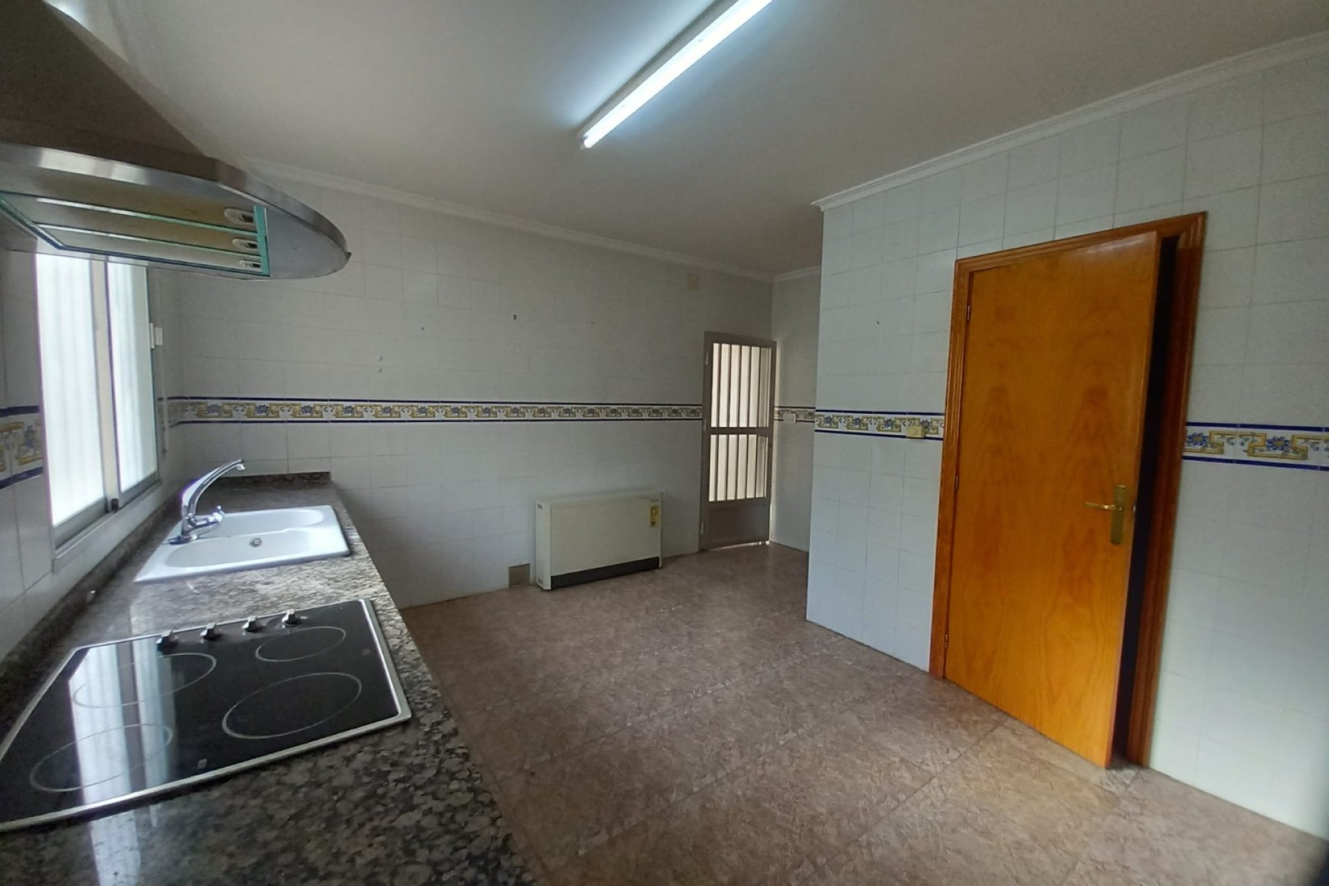 Segunda mano - Town House -
Algueña - Inland