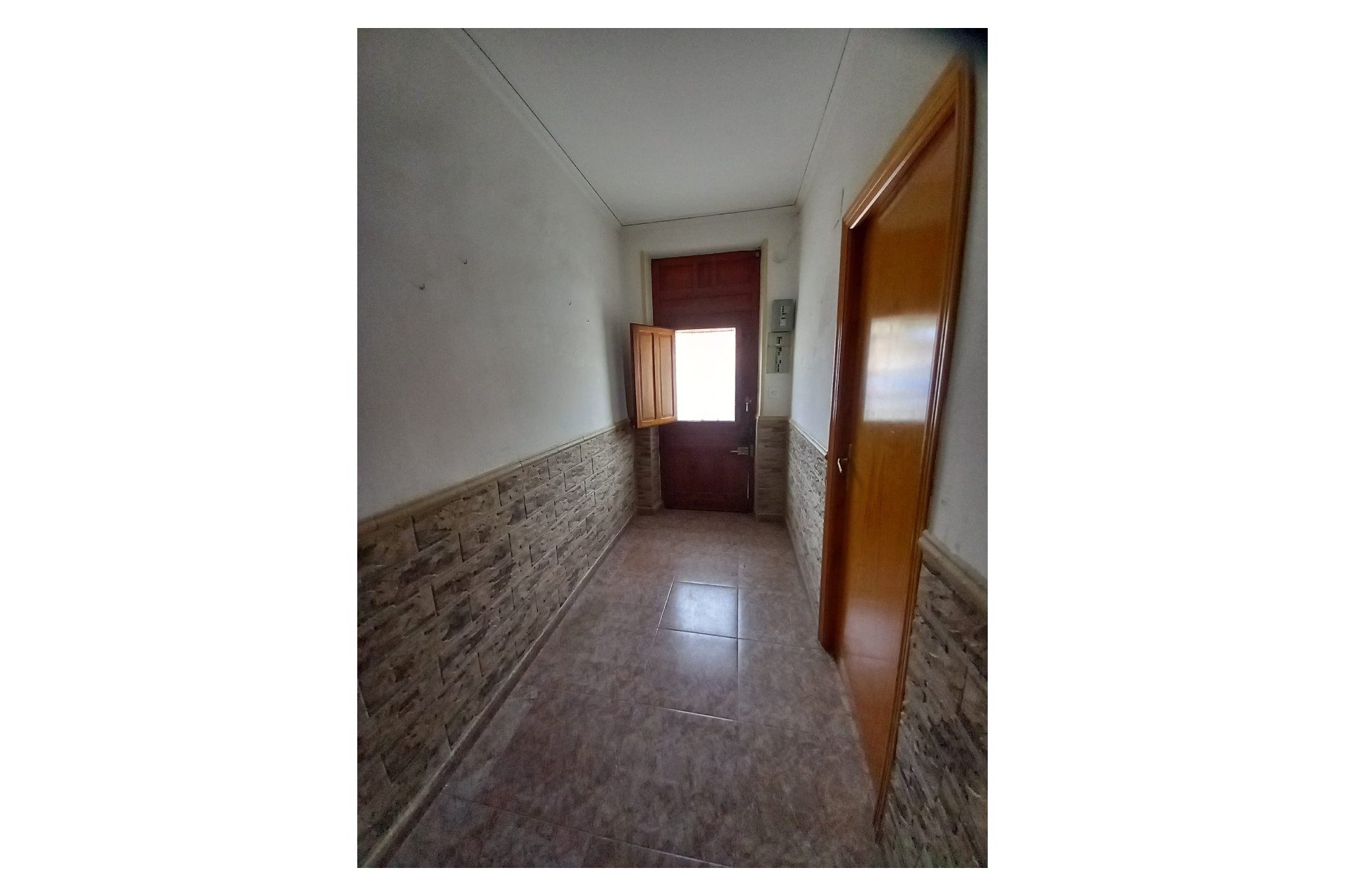Segunda mano - Town House -
Algueña - Inland