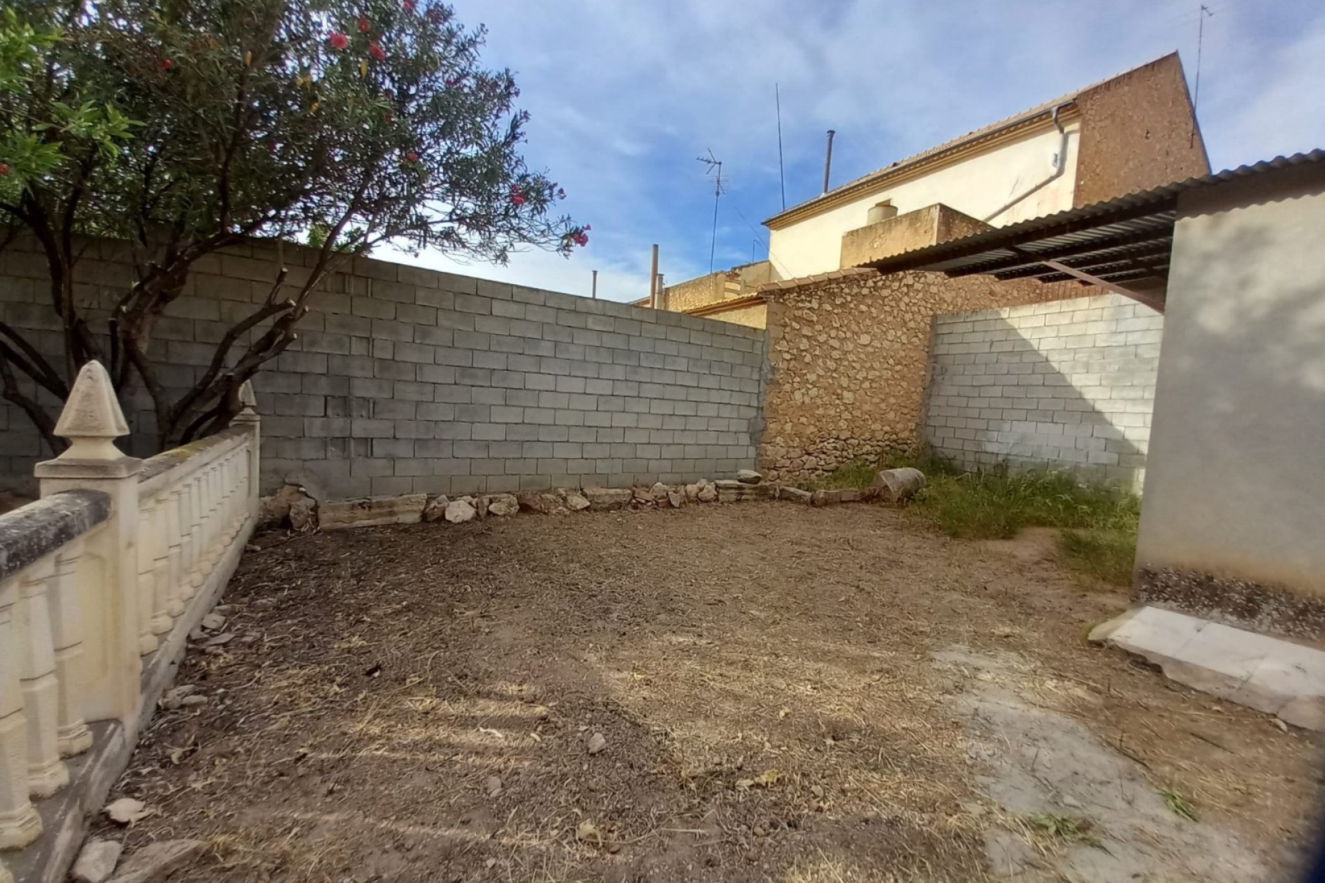 Segunda mano - Town House -
Algueña - Inland