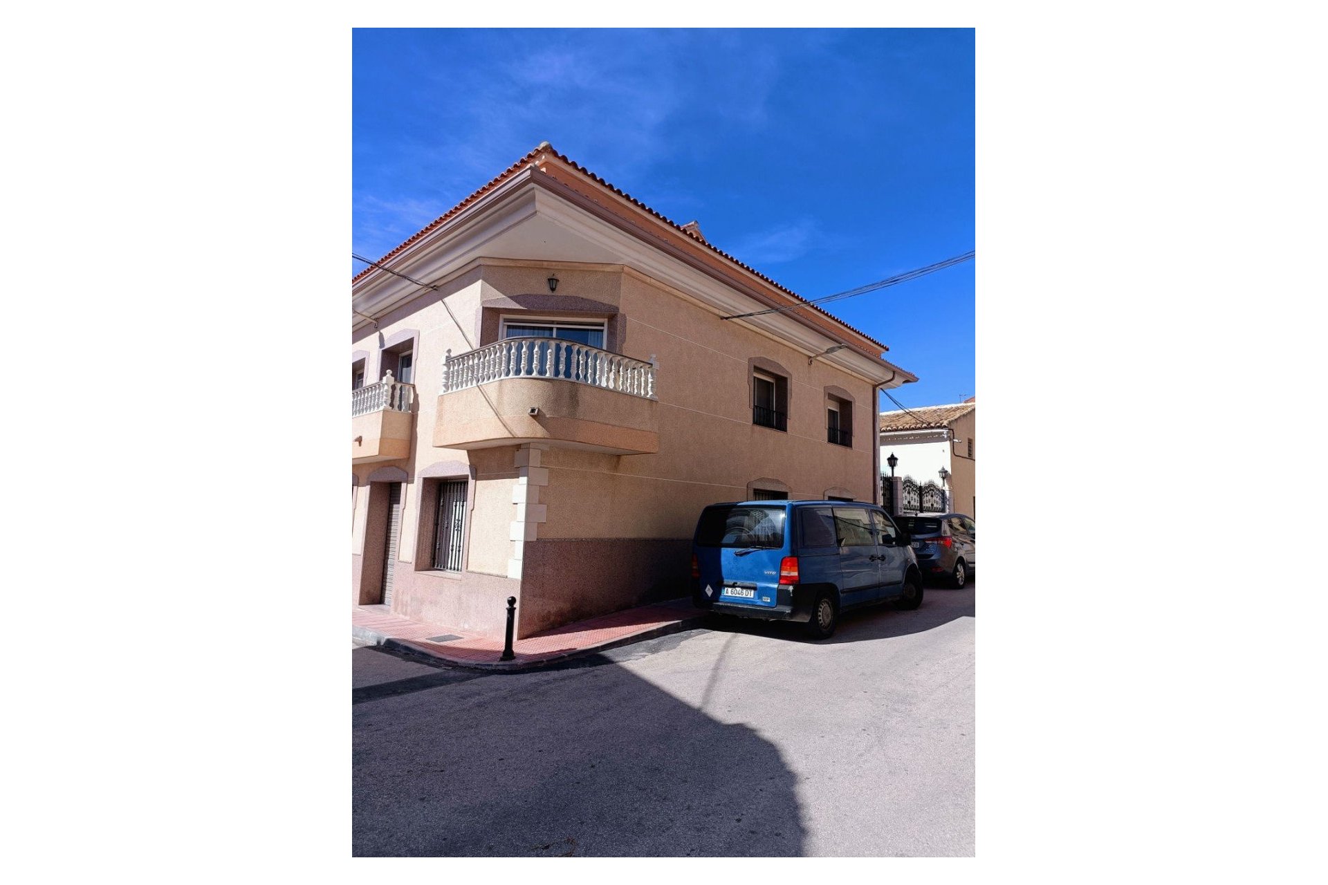 Segunda mano - Town House -
Algueña - Inland