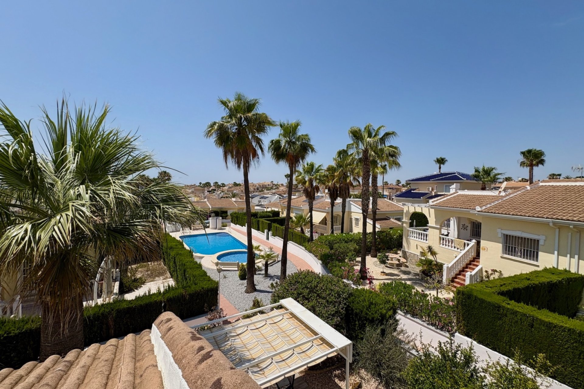 Segunda mano - Town House -
Ciudad Quesada - Costa Blanca