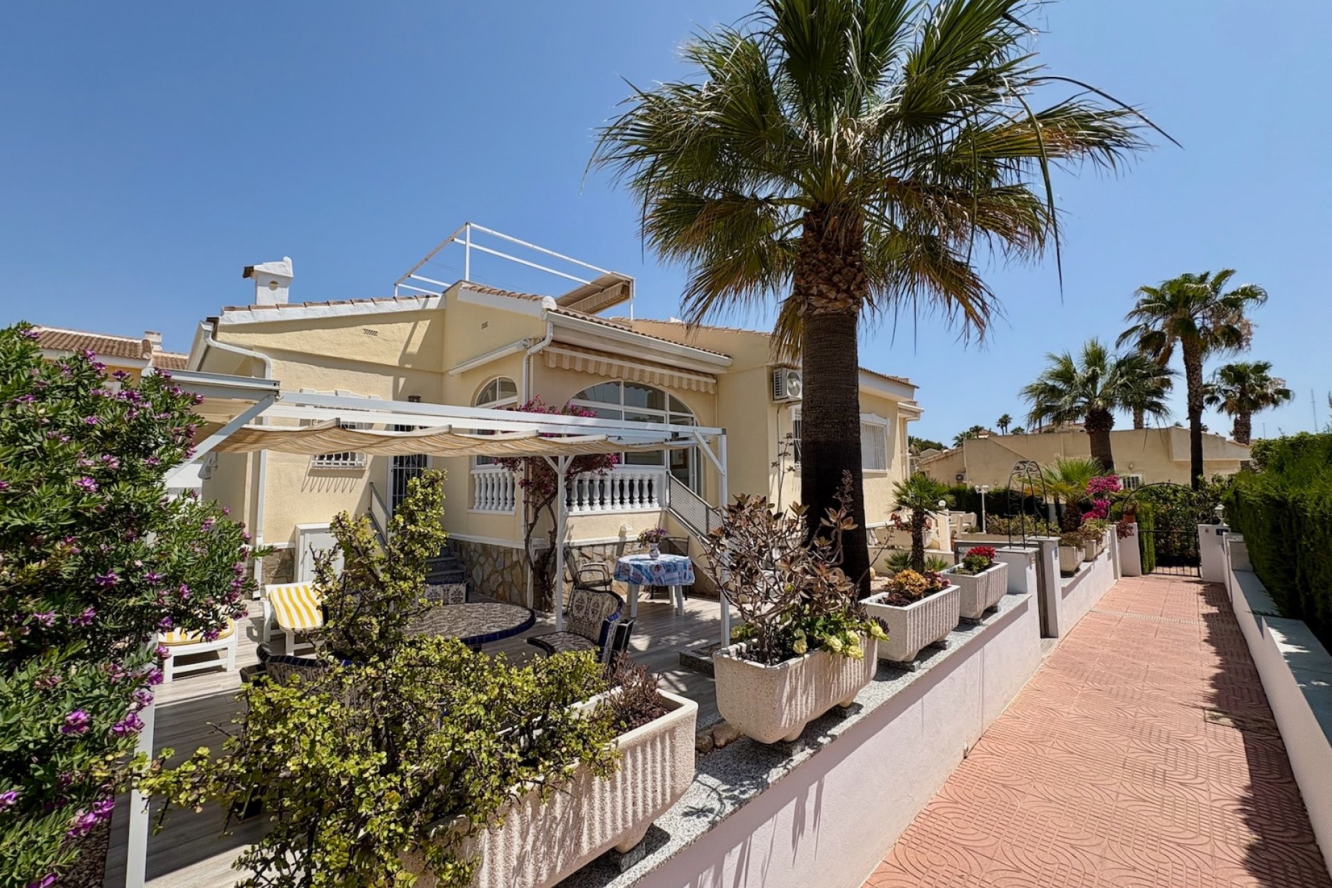 Segunda mano - Town House -
Ciudad Quesada - Costa Blanca