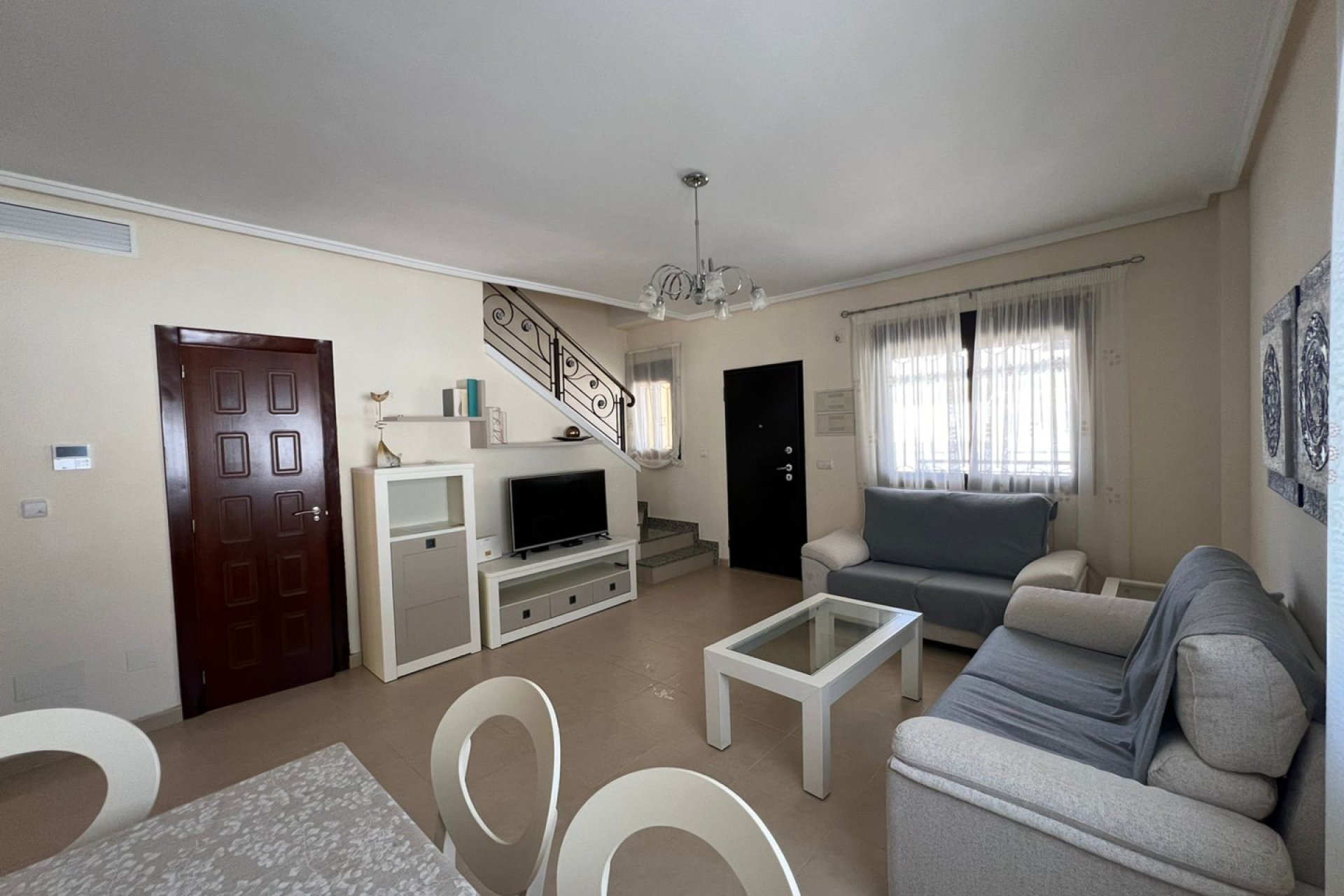Segunda mano - Town House -
Ciudad Quesada - Costa Blanca