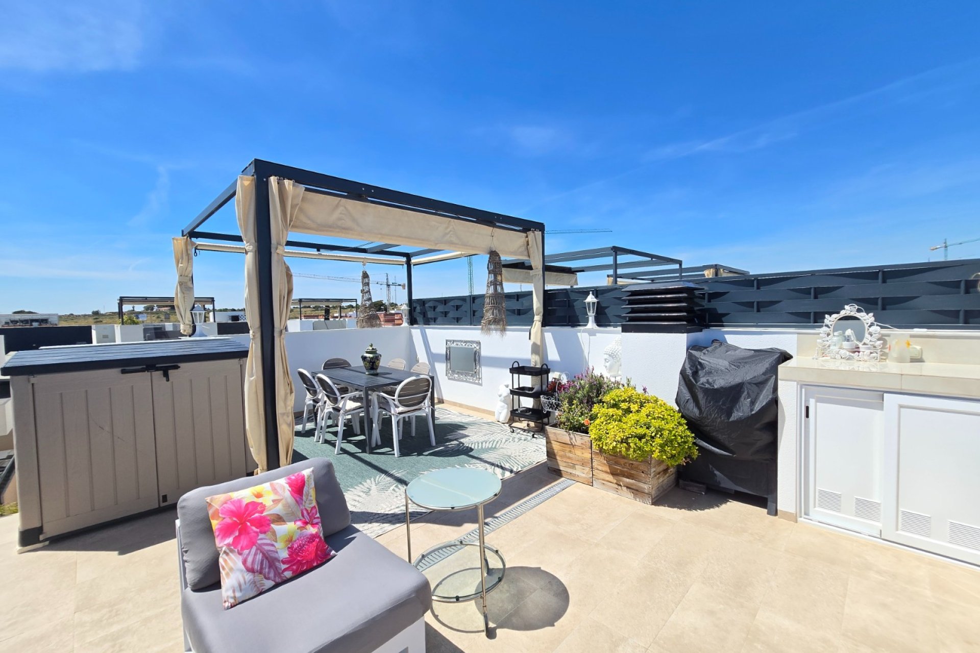 Segunda mano - Town House -
Ciudad Quesada - Costa Blanca