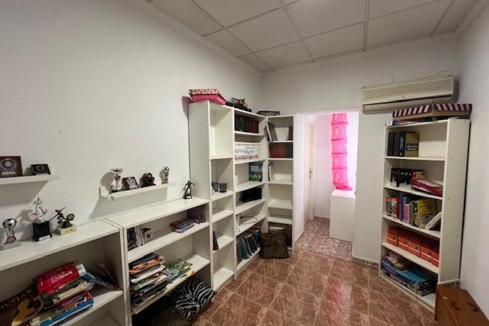 Segunda mano - Town House -
Dolores - Centro