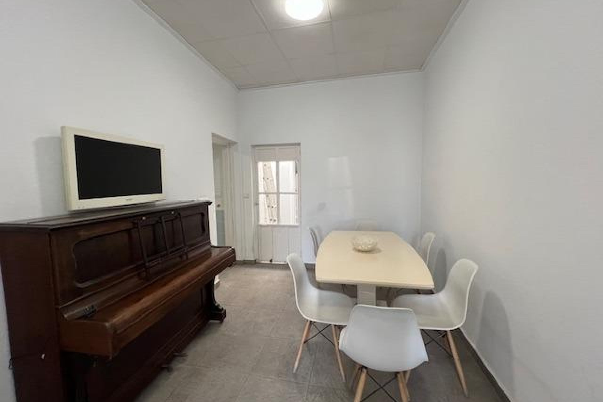 Segunda mano - Town House -
Dolores - Centro