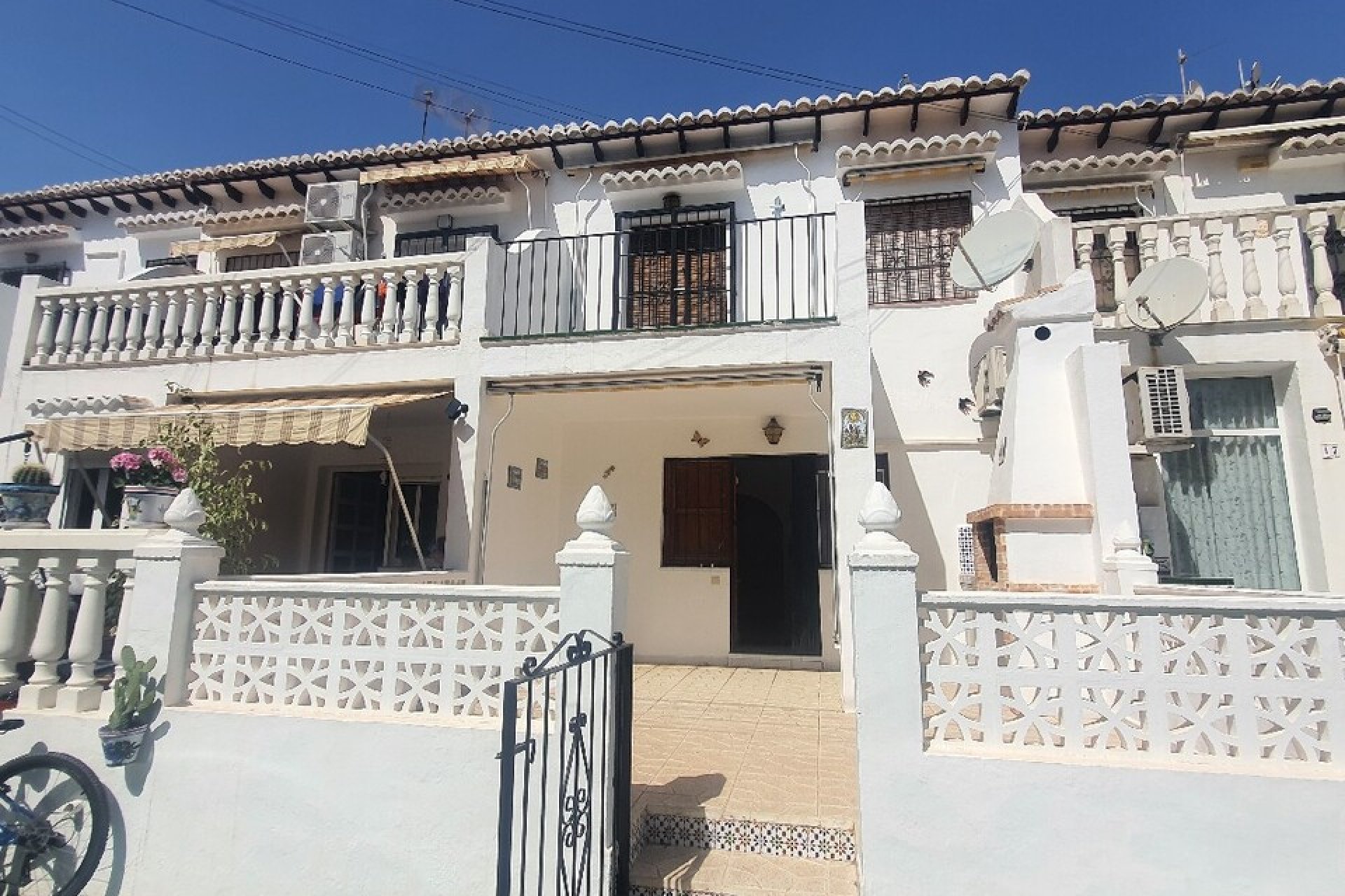 Segunda mano - Town House -
Los Balcones - Costa Blanca