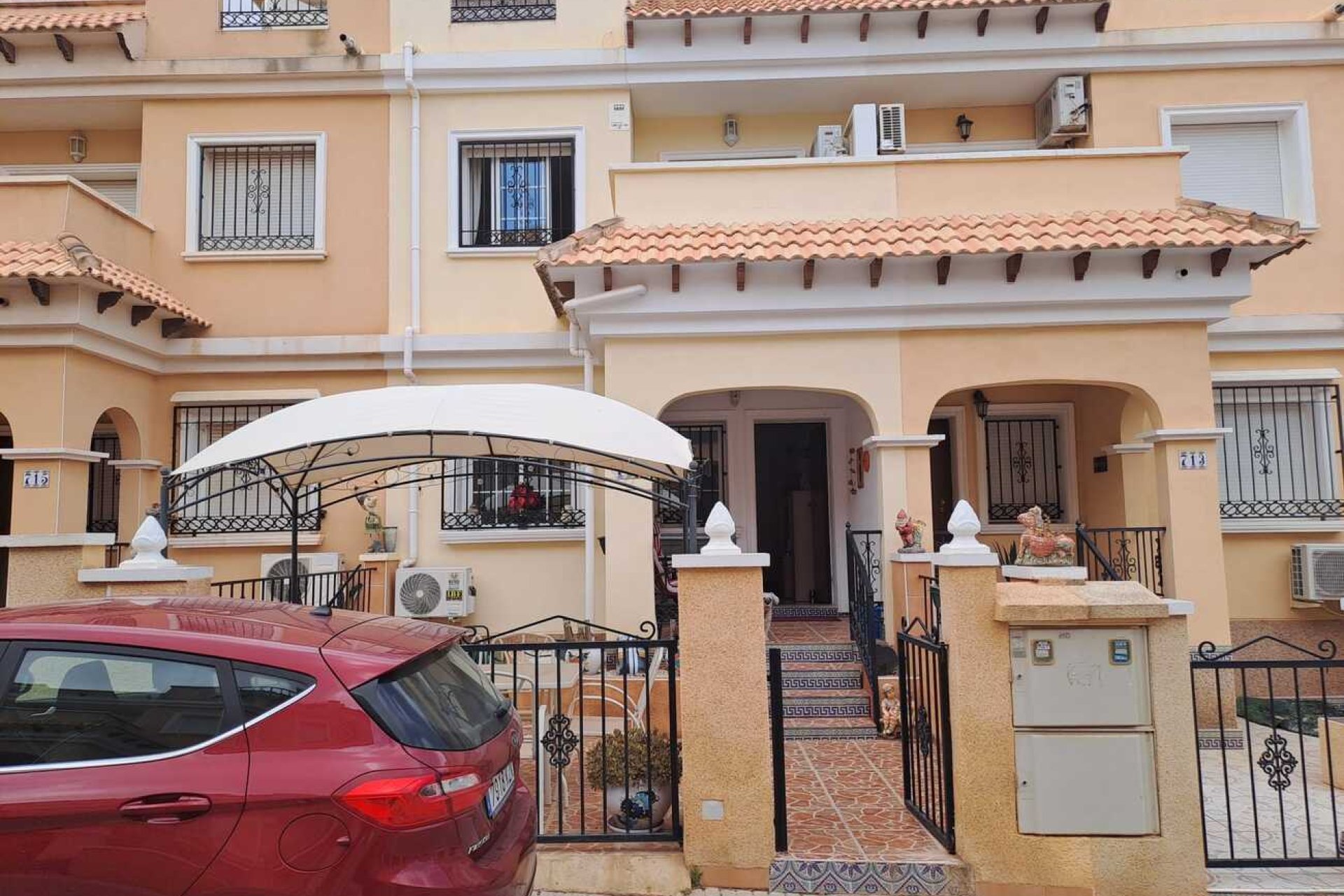 Segunda mano - Town House -
Orihuela Costa - Costa Blanca