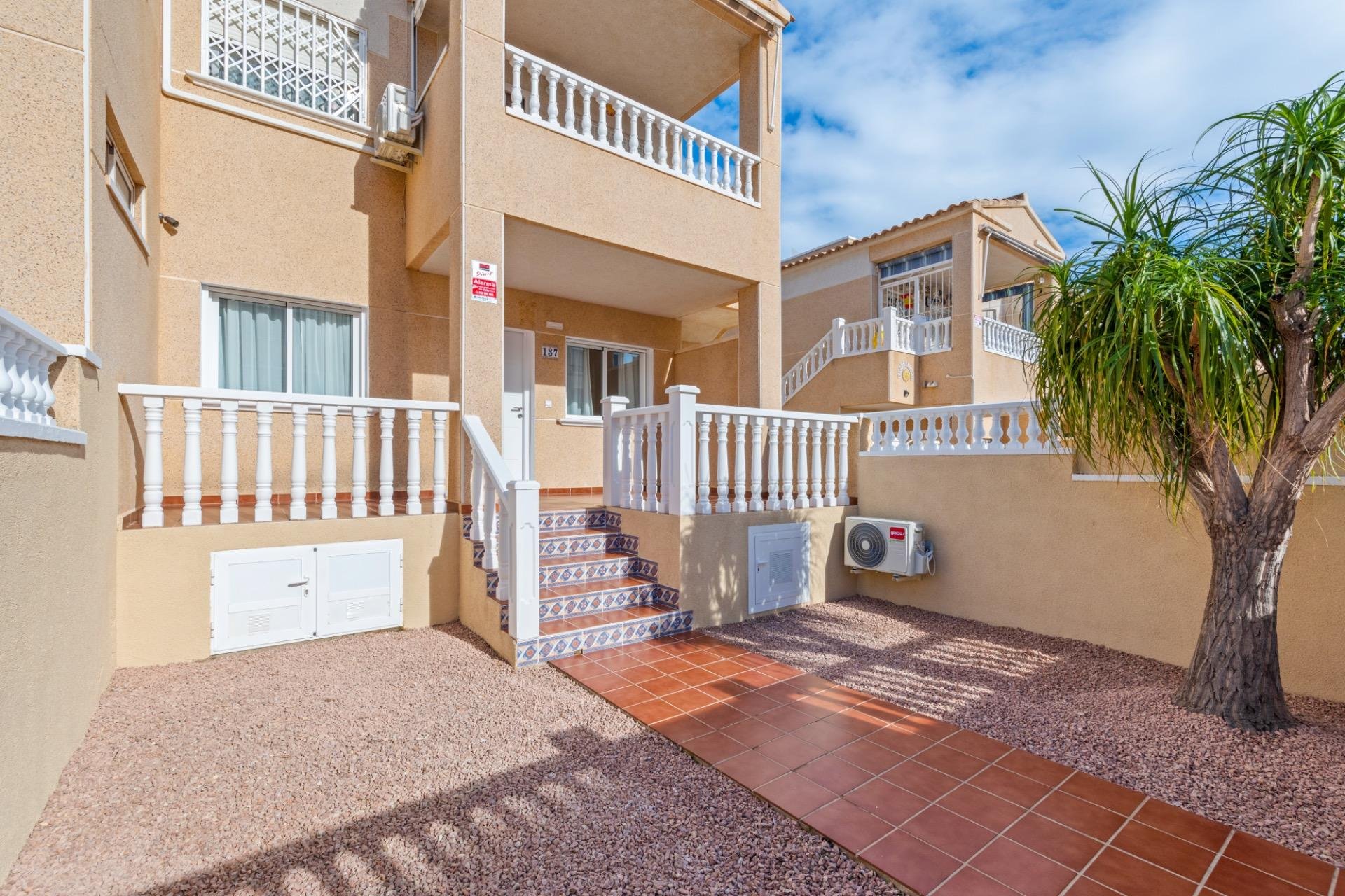 Segunda mano - Town House -
Orihuela Costa - Los Altos