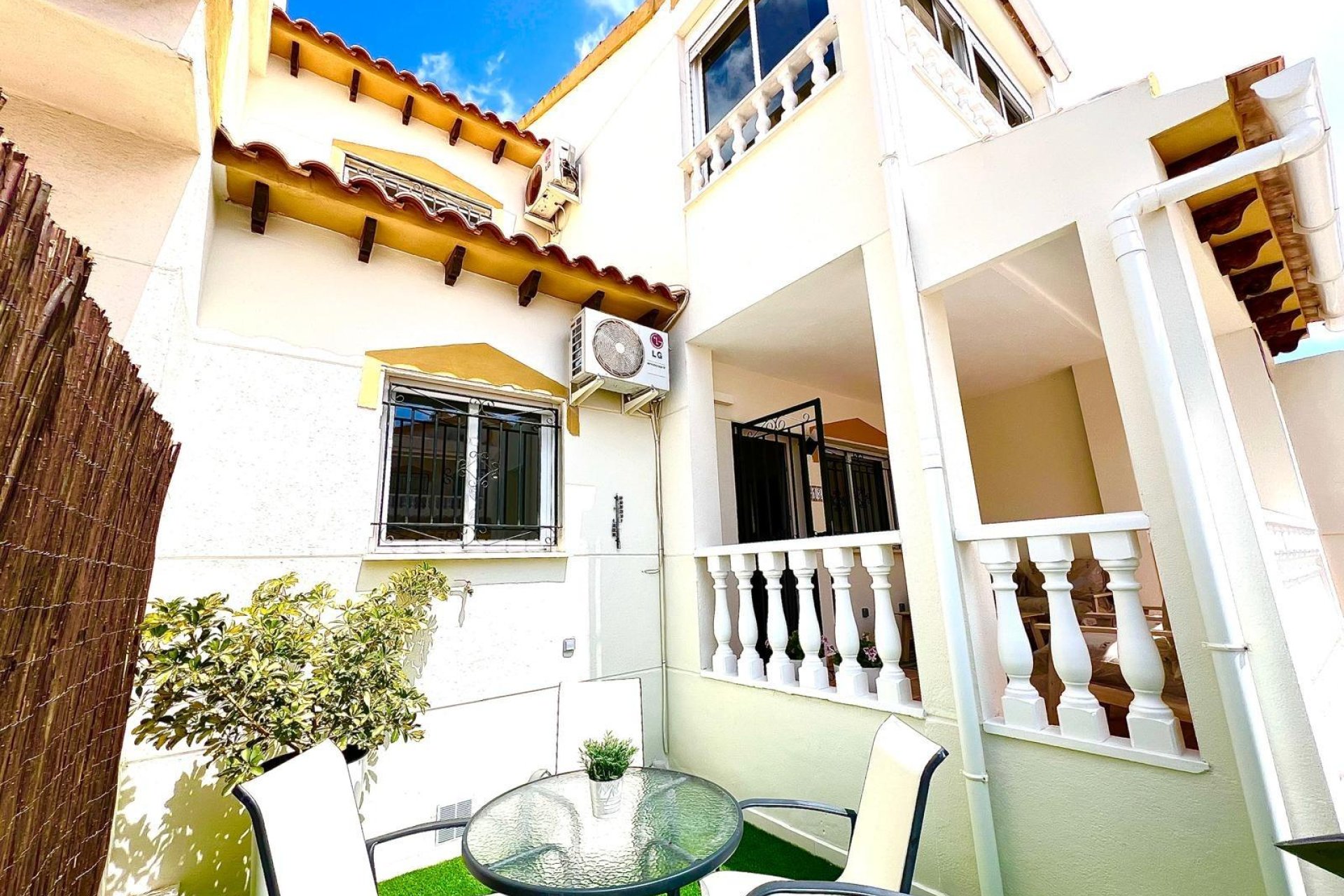 Segunda mano - Town House -
Orihuela - Urbanización Perla Del Mar