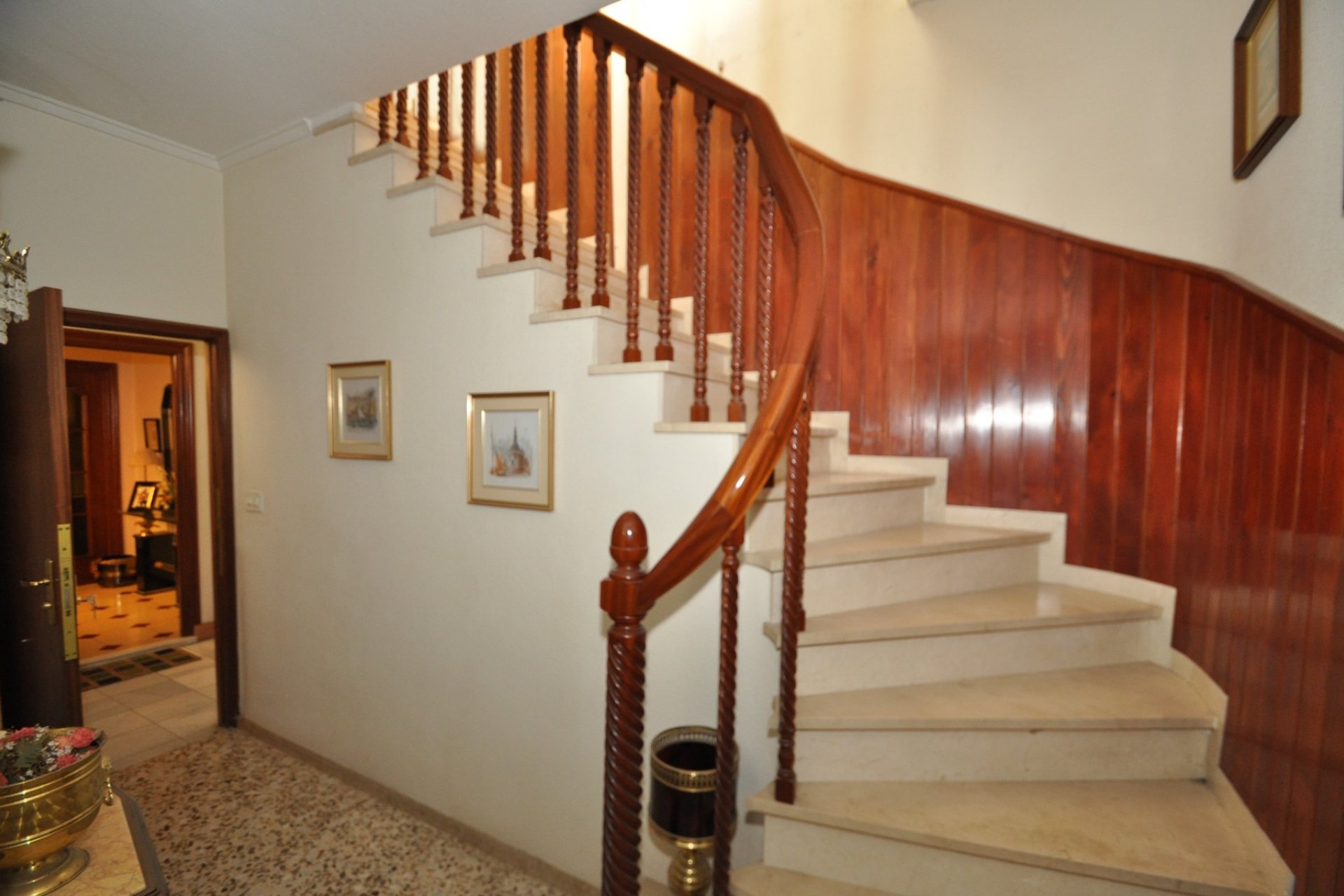 Segunda mano - Town House -
Petrer - Inland