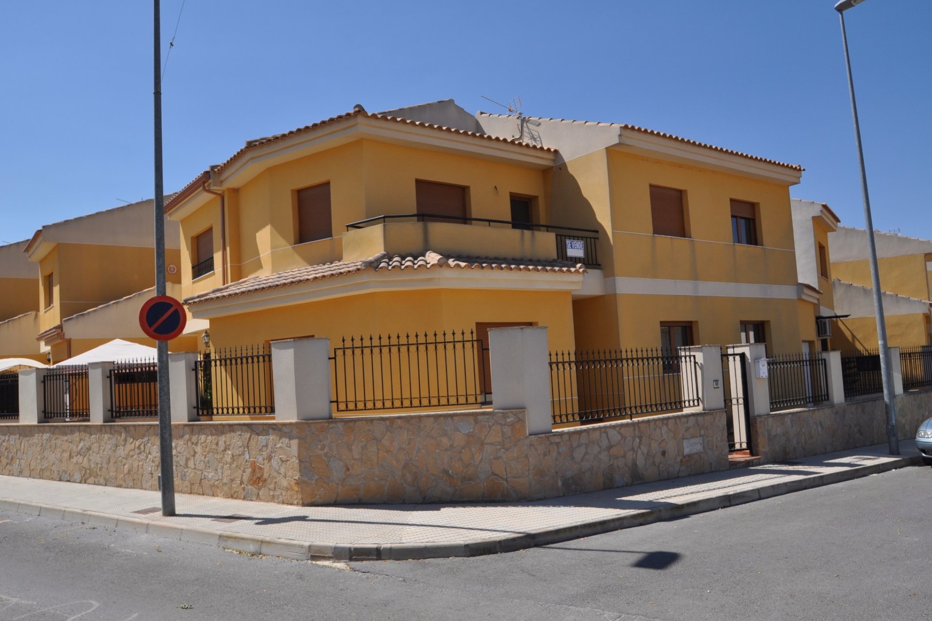 Segunda mano - Town House -
Pinoso - Inland