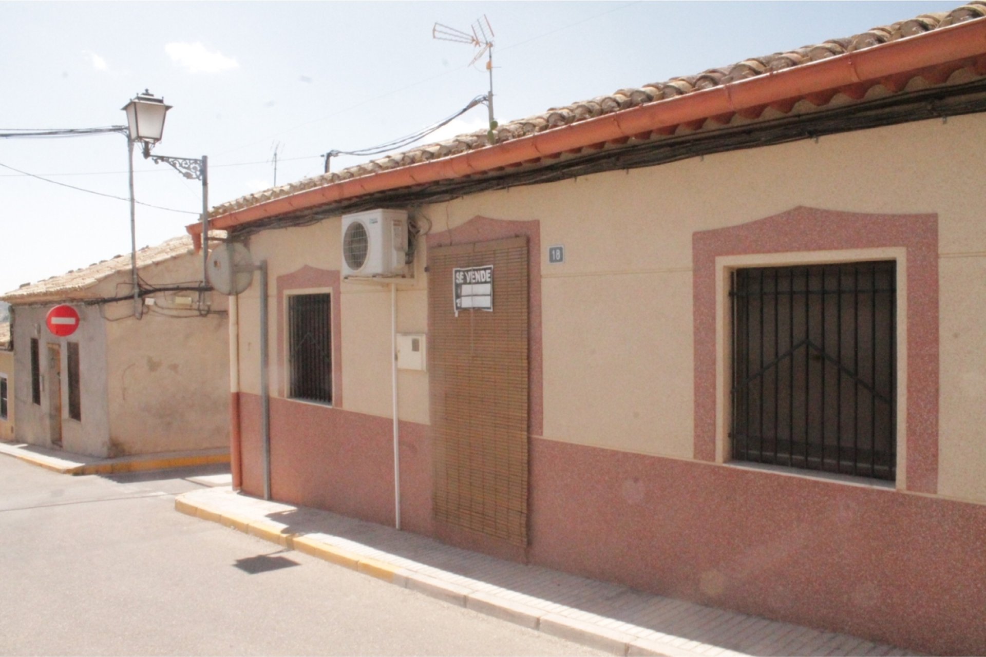 Segunda mano - Town House -
Pinoso - Inland