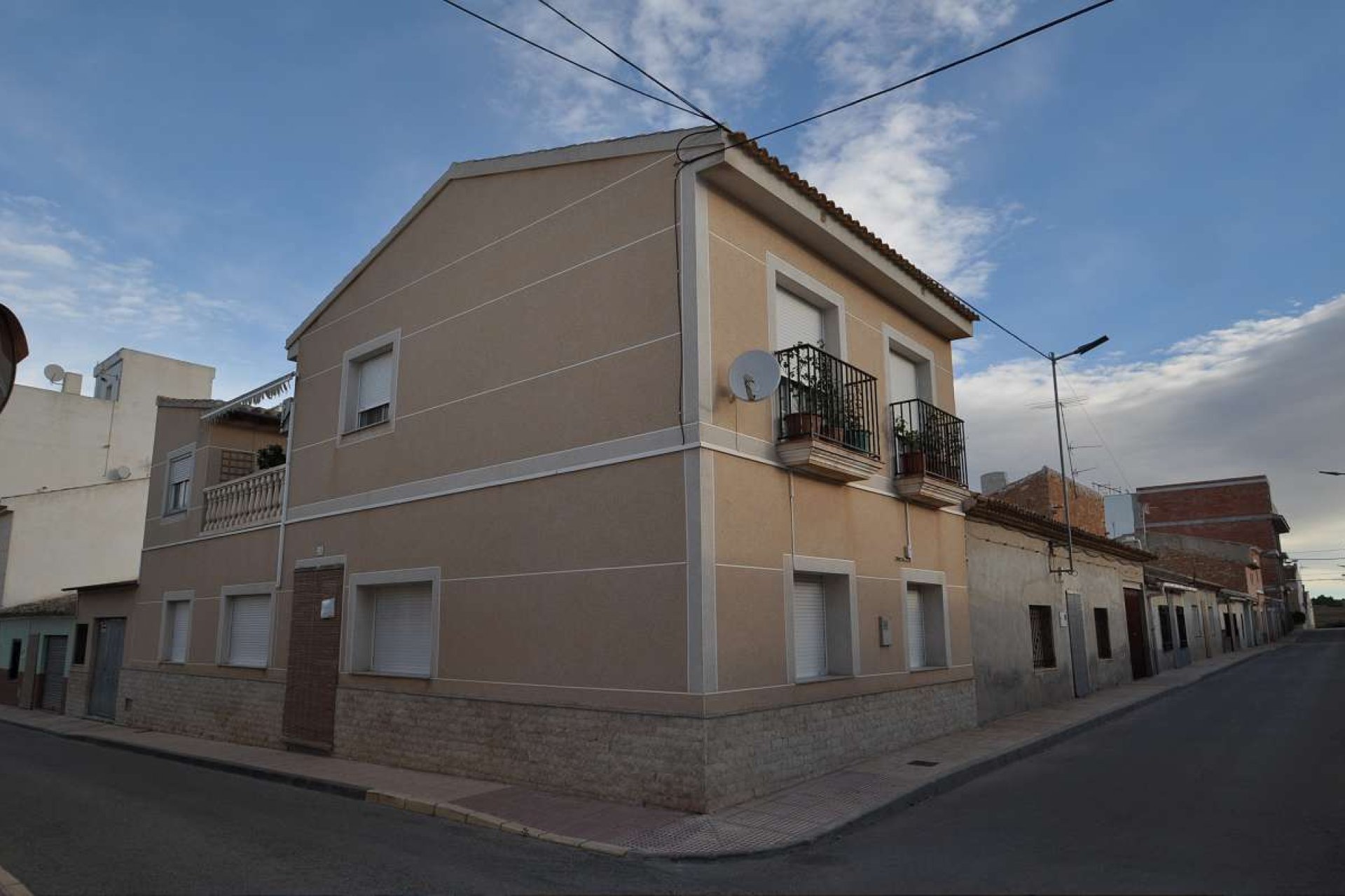 Segunda mano - Town House -
Pinoso - Inland