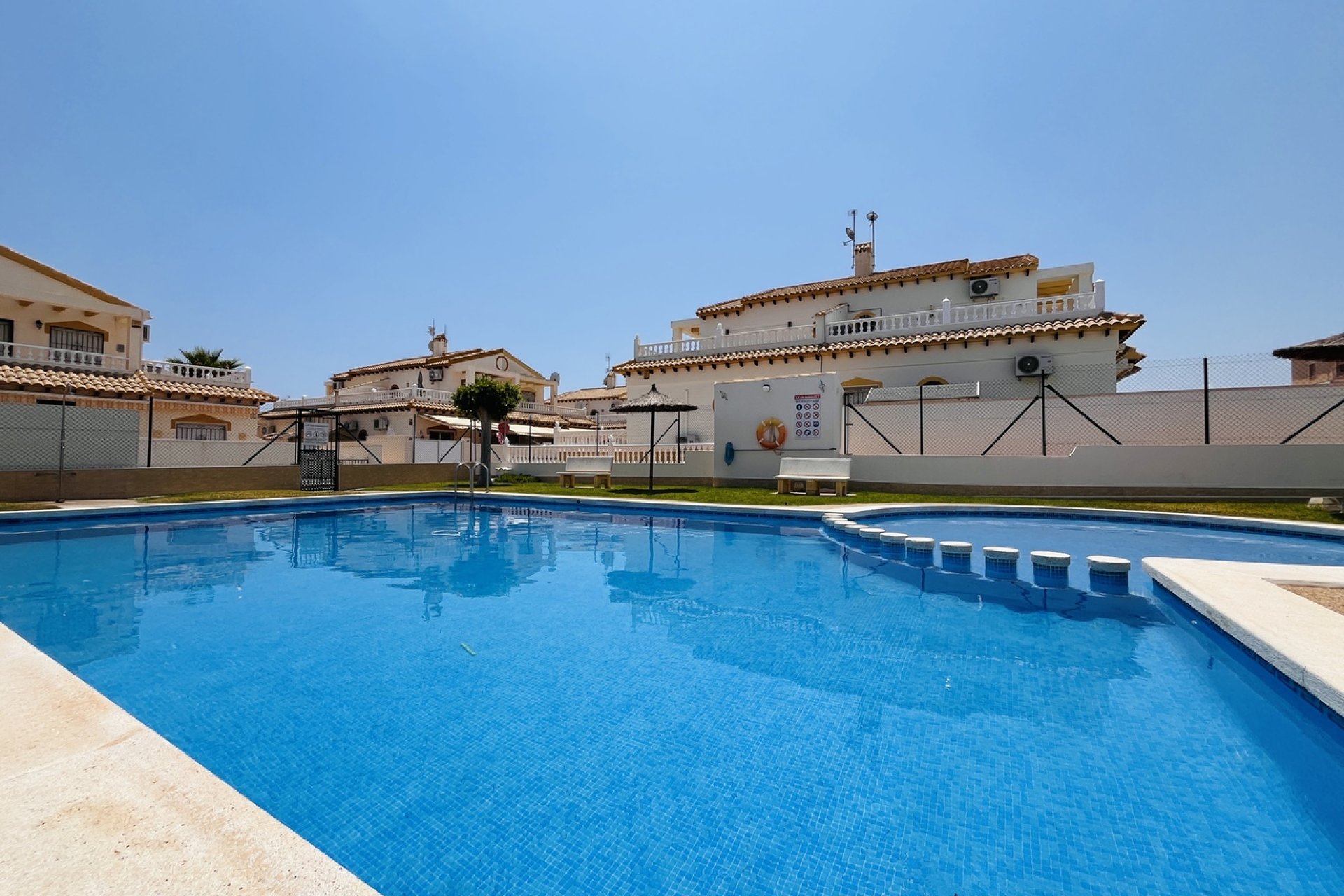 Segunda mano - Town House -
Playa Flamenca - Costa Blanca