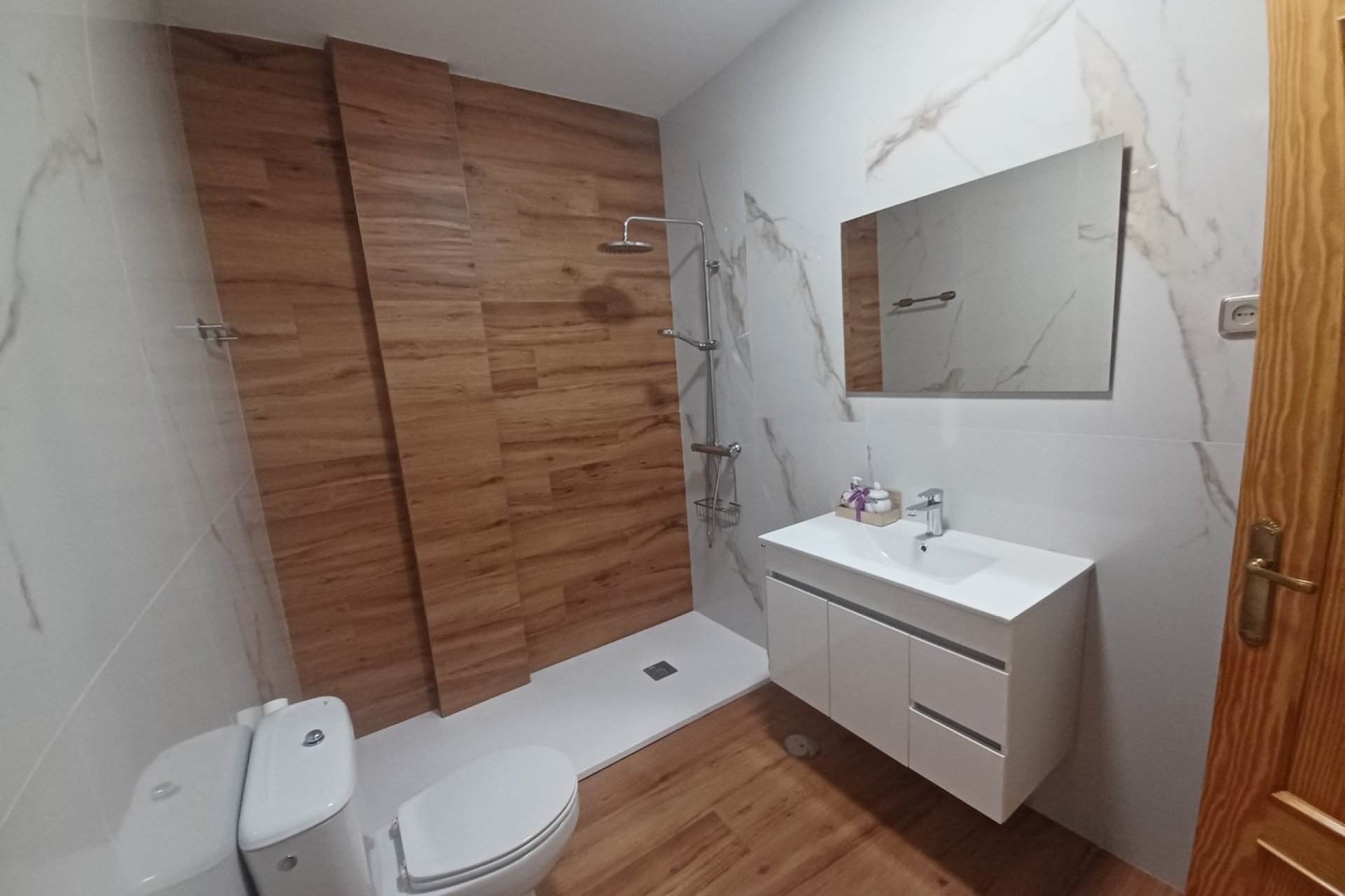 Segunda mano - Town House -
Roldan - Inland