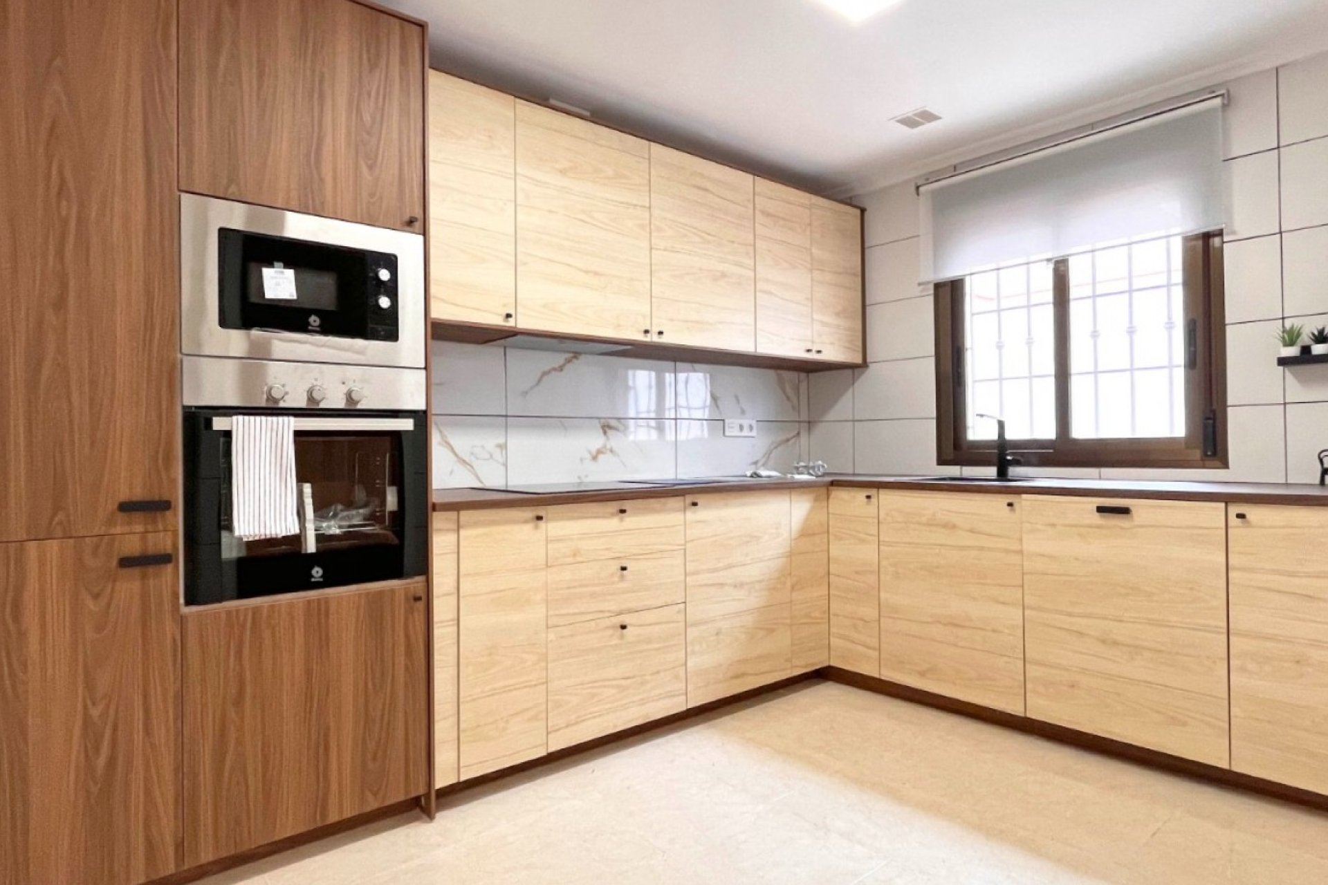 Segunda mano - Town House -
San Miguel de Salinas - Inland