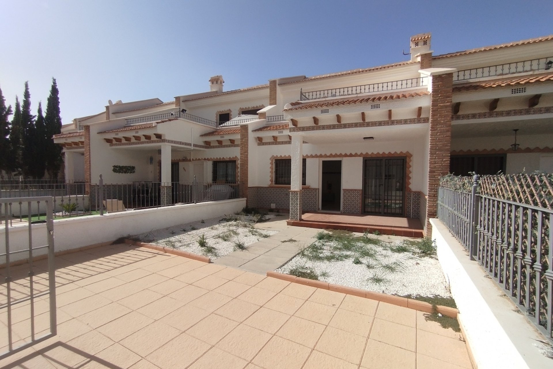 Segunda mano - Town House -
San Miguel de Salinas - Inland