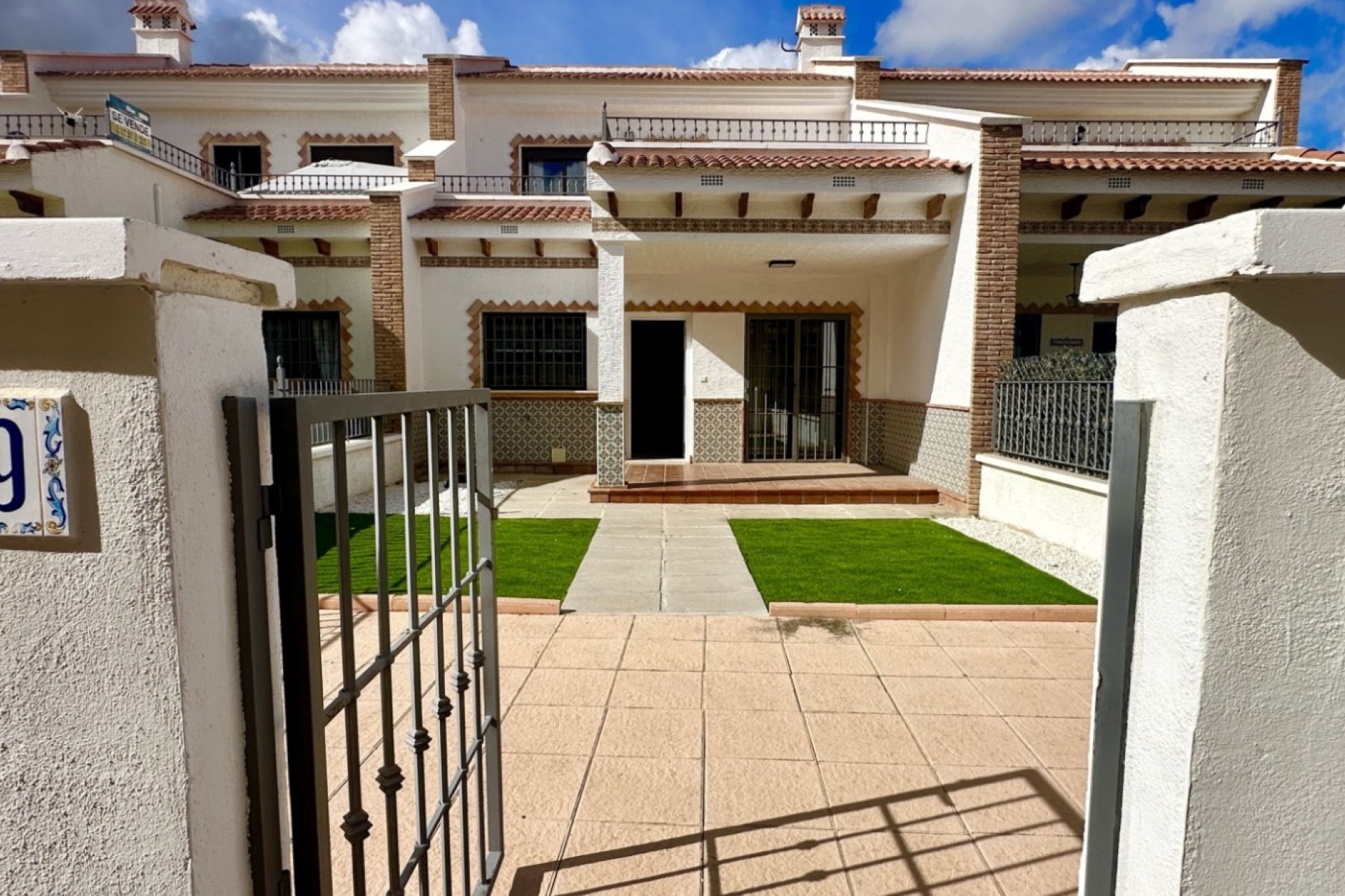 Segunda mano - Town House -
San Miguel de Salinas - Inland