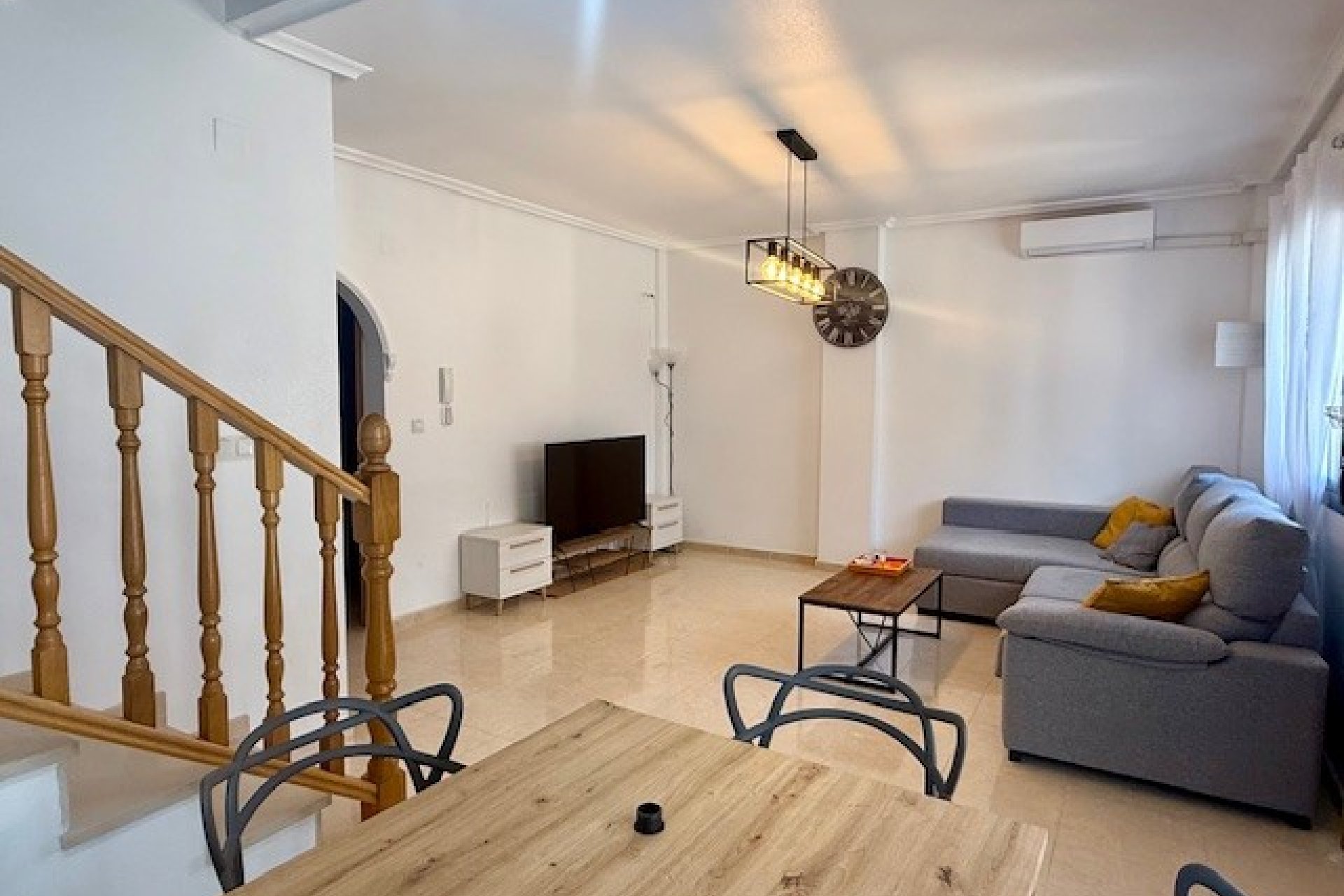 Segunda mano - Town House -
San Miguel de Salinas - Inland