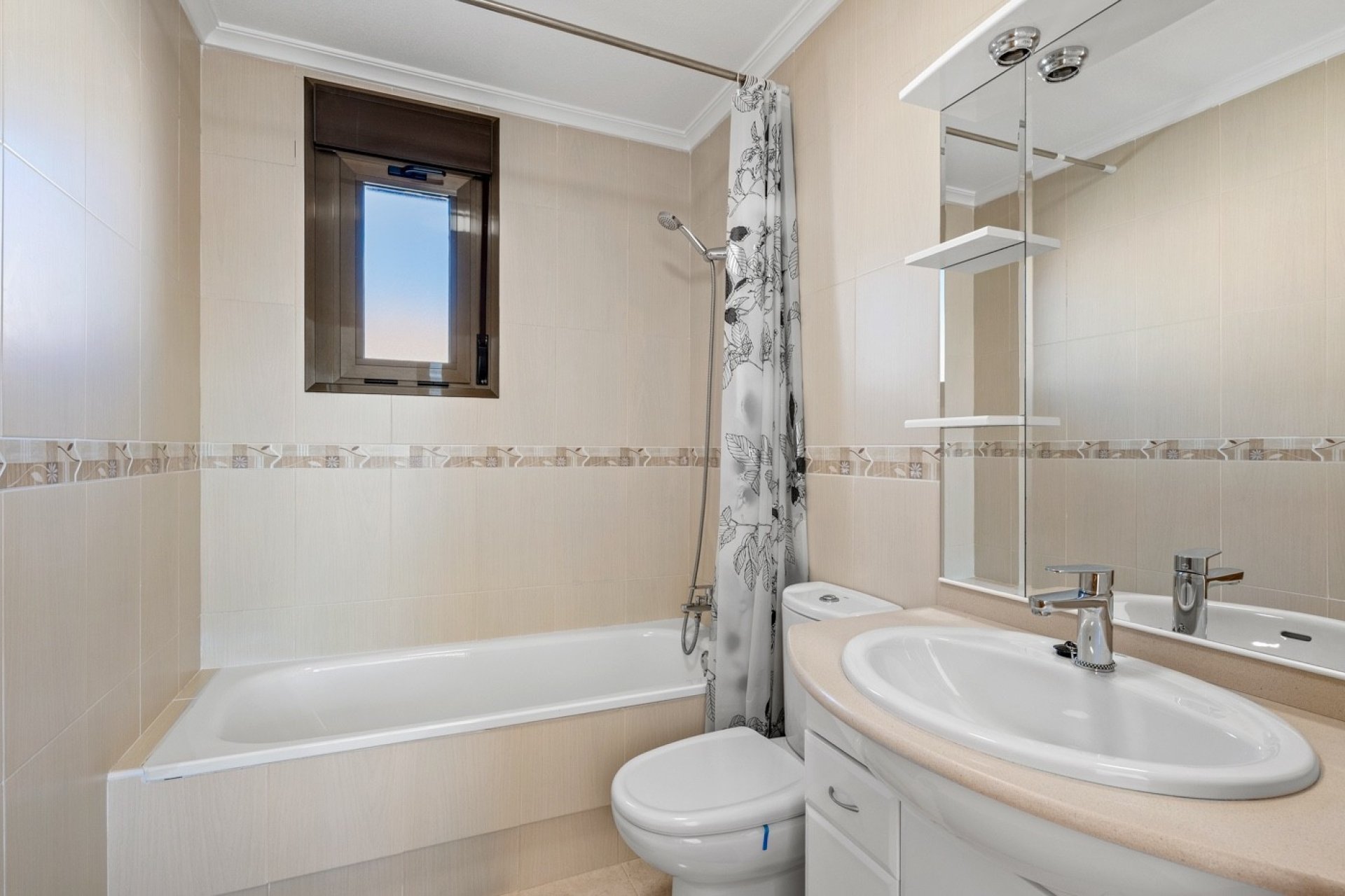 Segunda mano - Town House -
San Miguel de Salinas - Inland