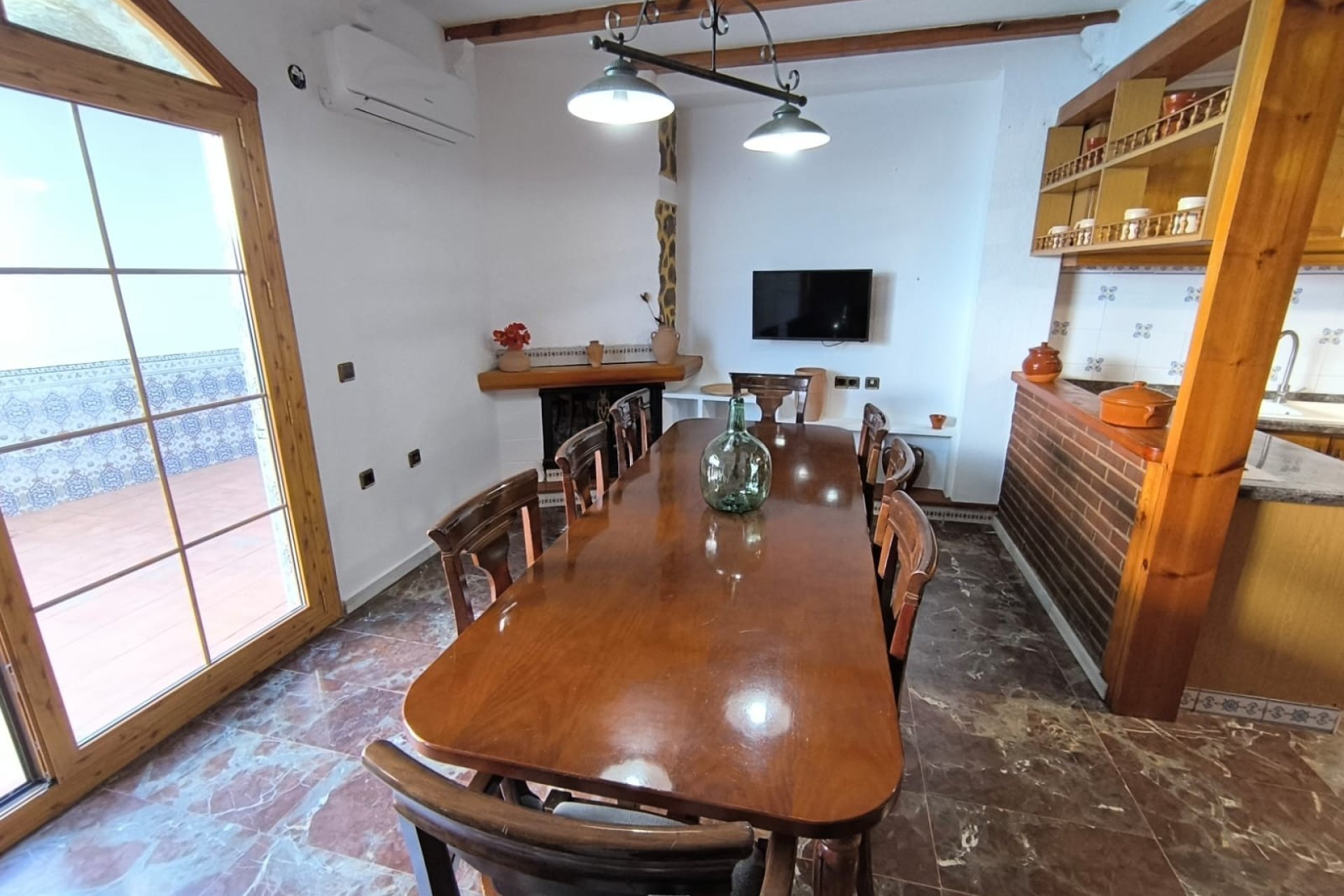 Segunda mano - Town House -
Sax - Inland