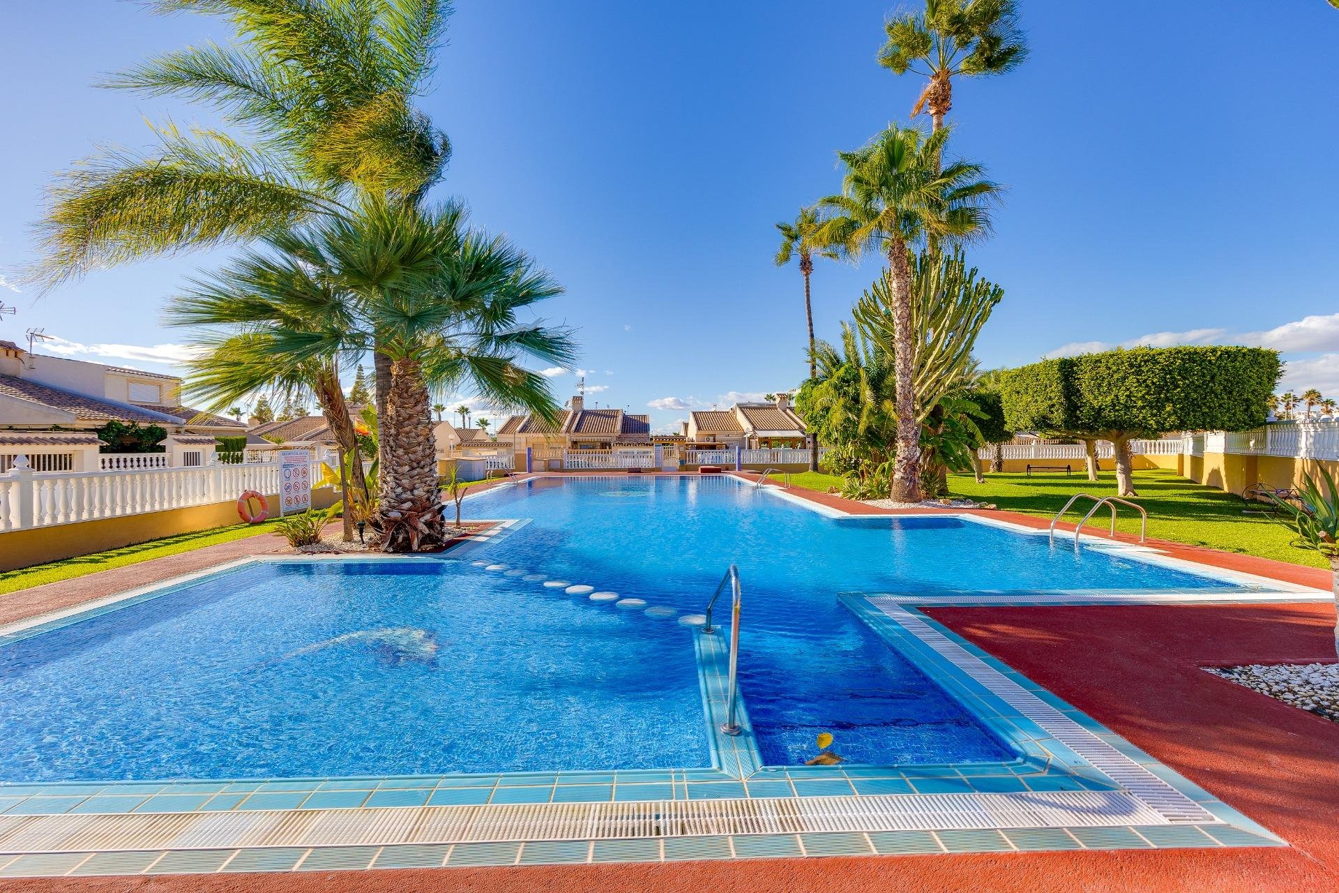 Segunda mano - Town House -
Torrevieja - Aguas Nuevas 2