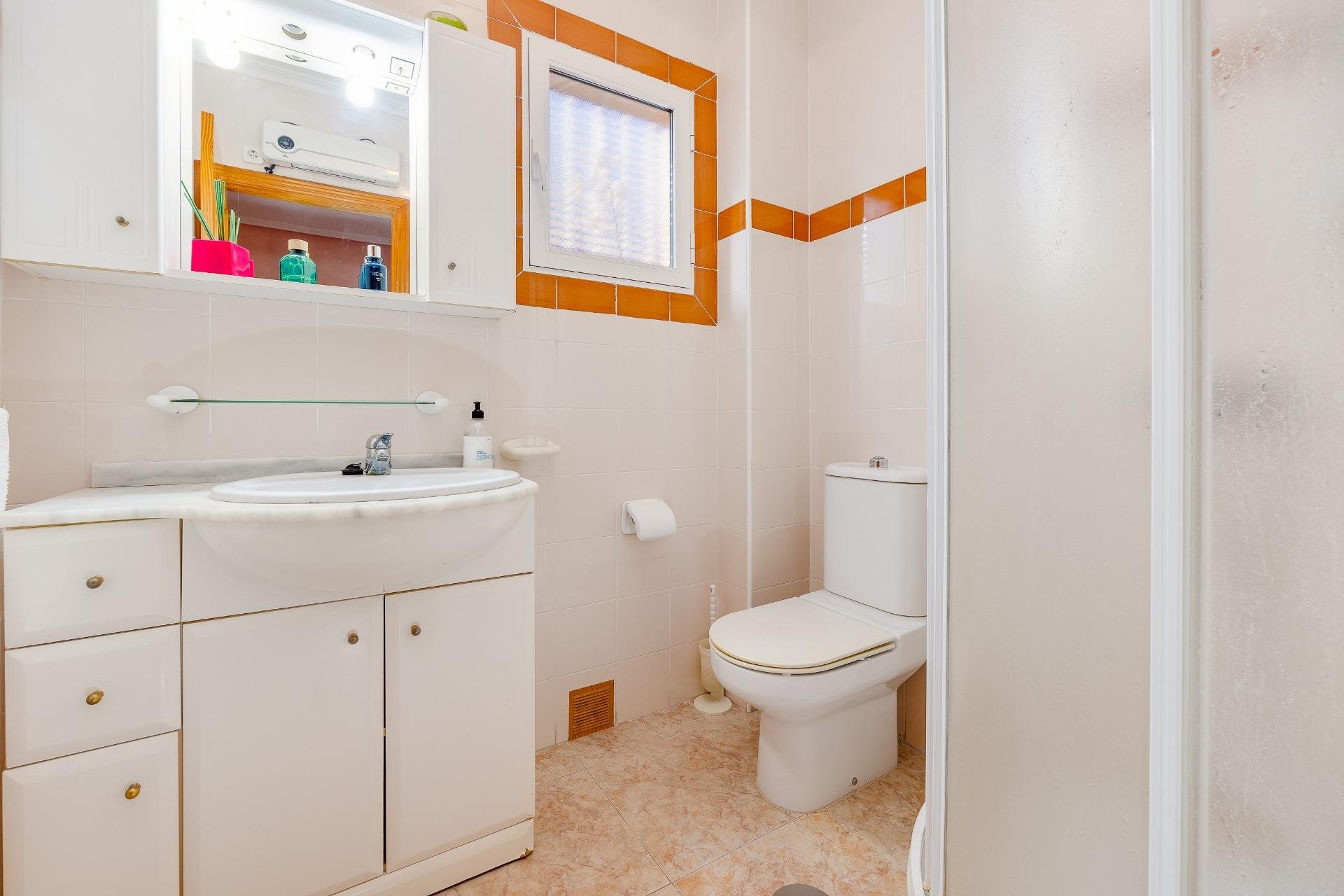 Segunda mano - Town House -
Torrevieja - Aguas Nuevas 2