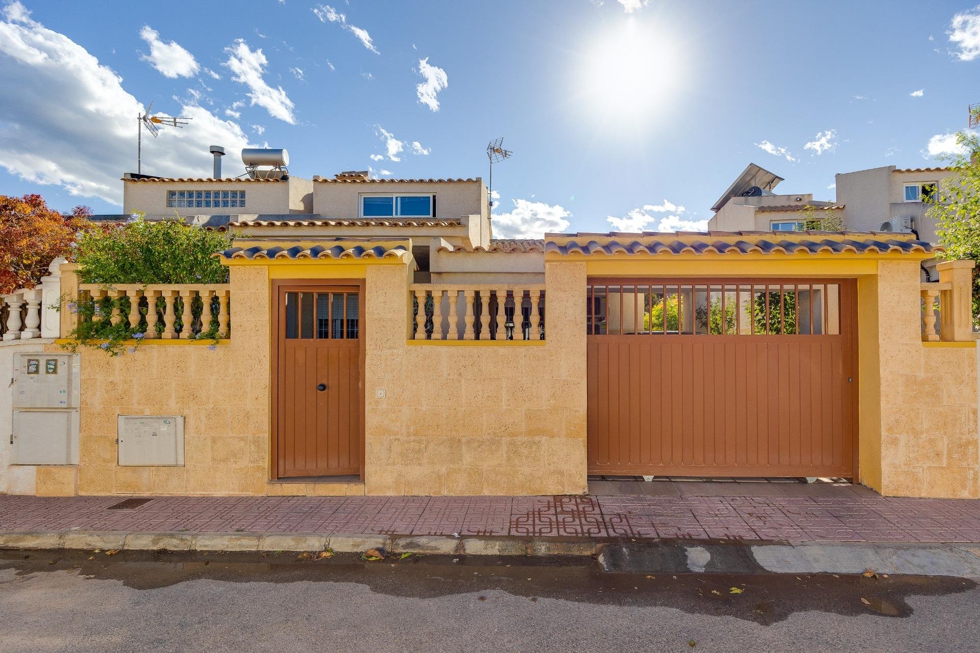 Segunda mano - Town House -
Torrevieja - Aguas Nuevas 2