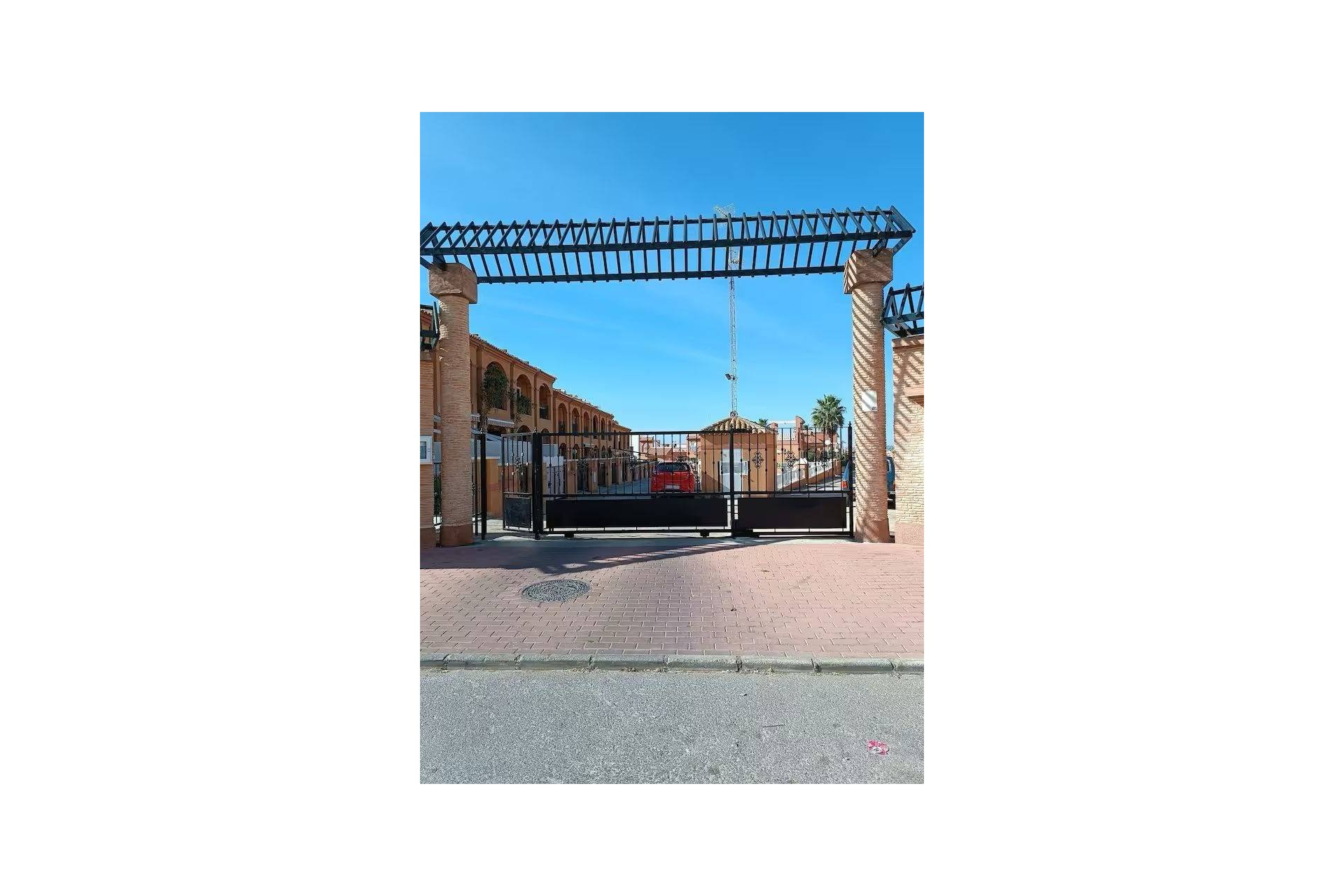Segunda mano - Town House -
Torrevieja - Aguas Nuevas