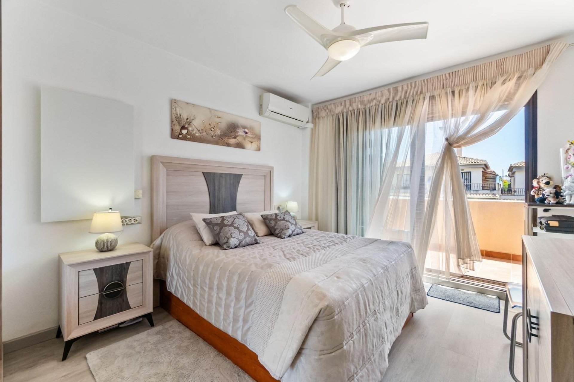 Segunda mano - Town House -
Torrevieja - Aguas Nuevas