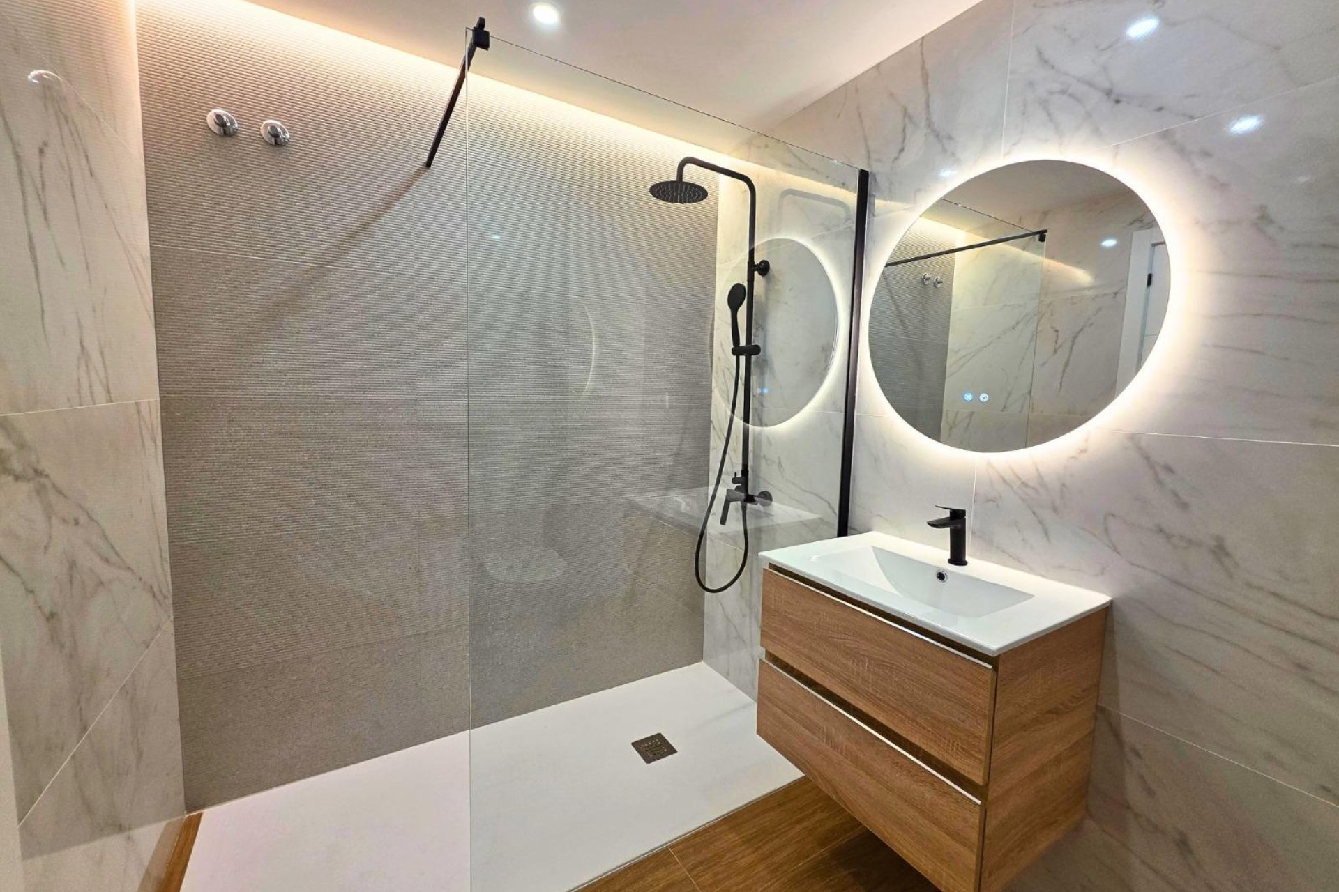 Segunda mano - Town House -
Torrevieja - Aguas Nuevas