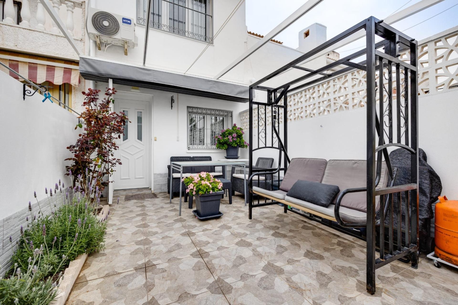 Segunda mano - Town House -
Torrevieja - Calas Blanca