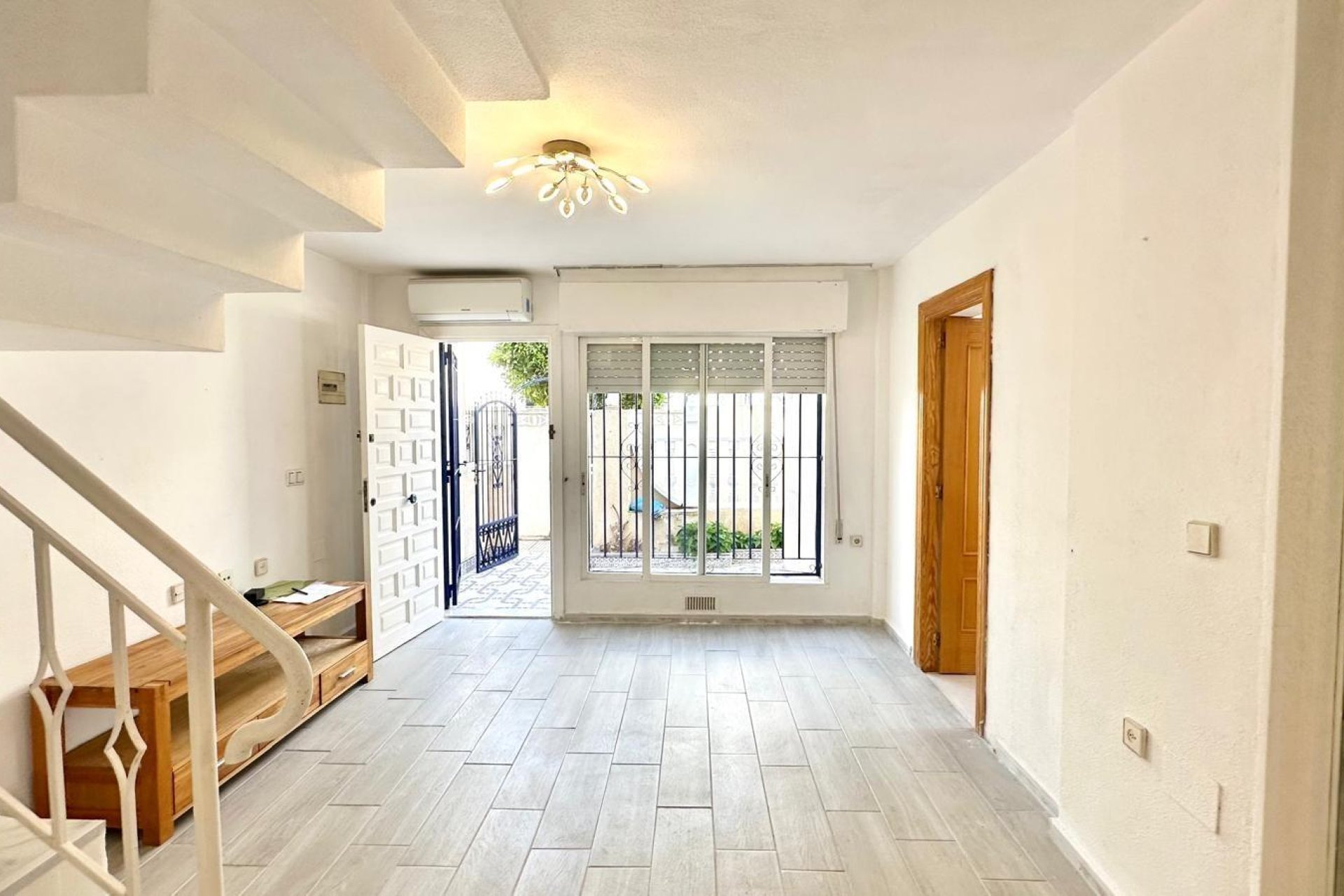 Segunda mano - Town House -
Torrevieja - Carrefour