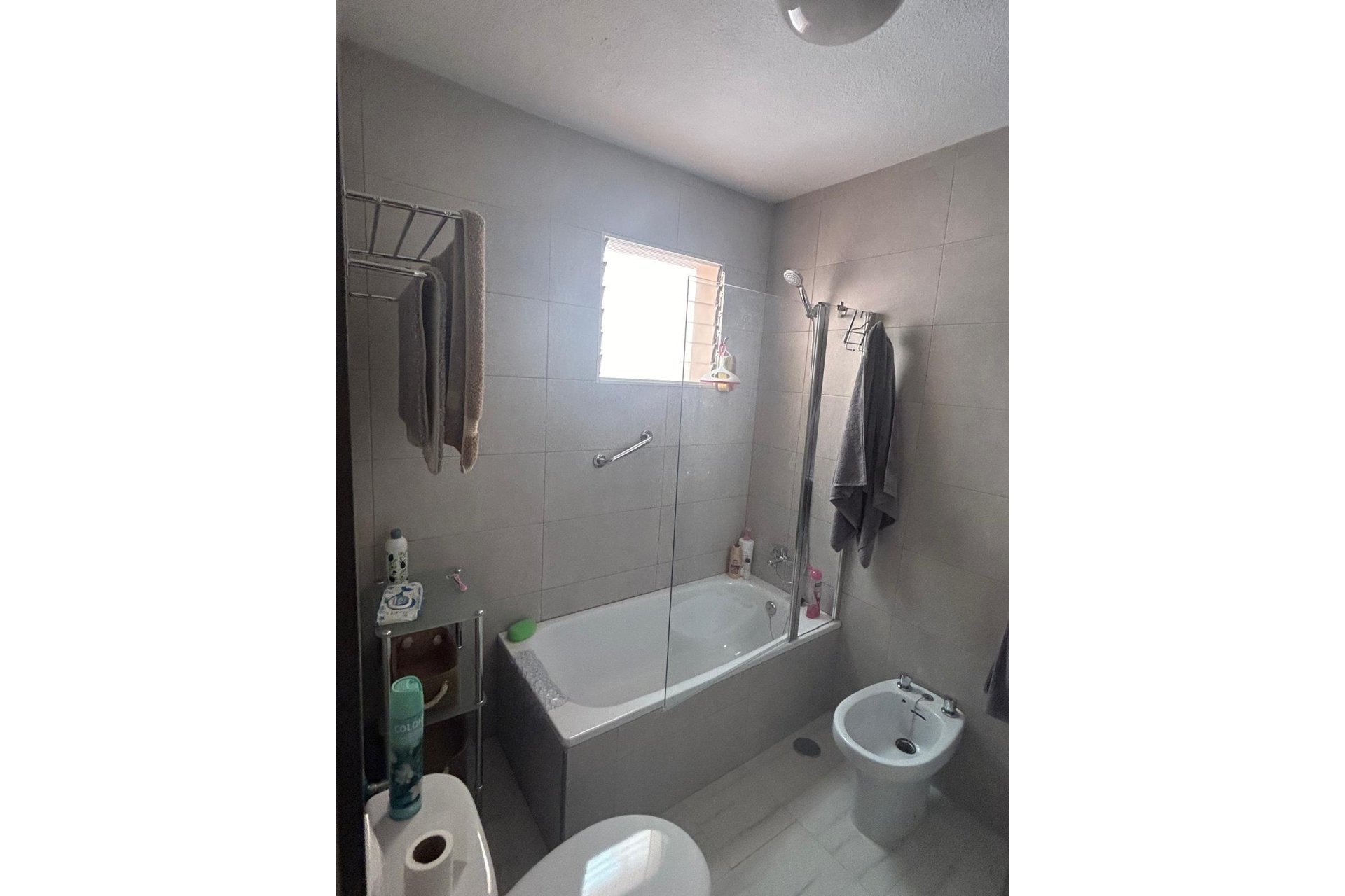 Segunda mano - Town House -
Torrevieja - Centro