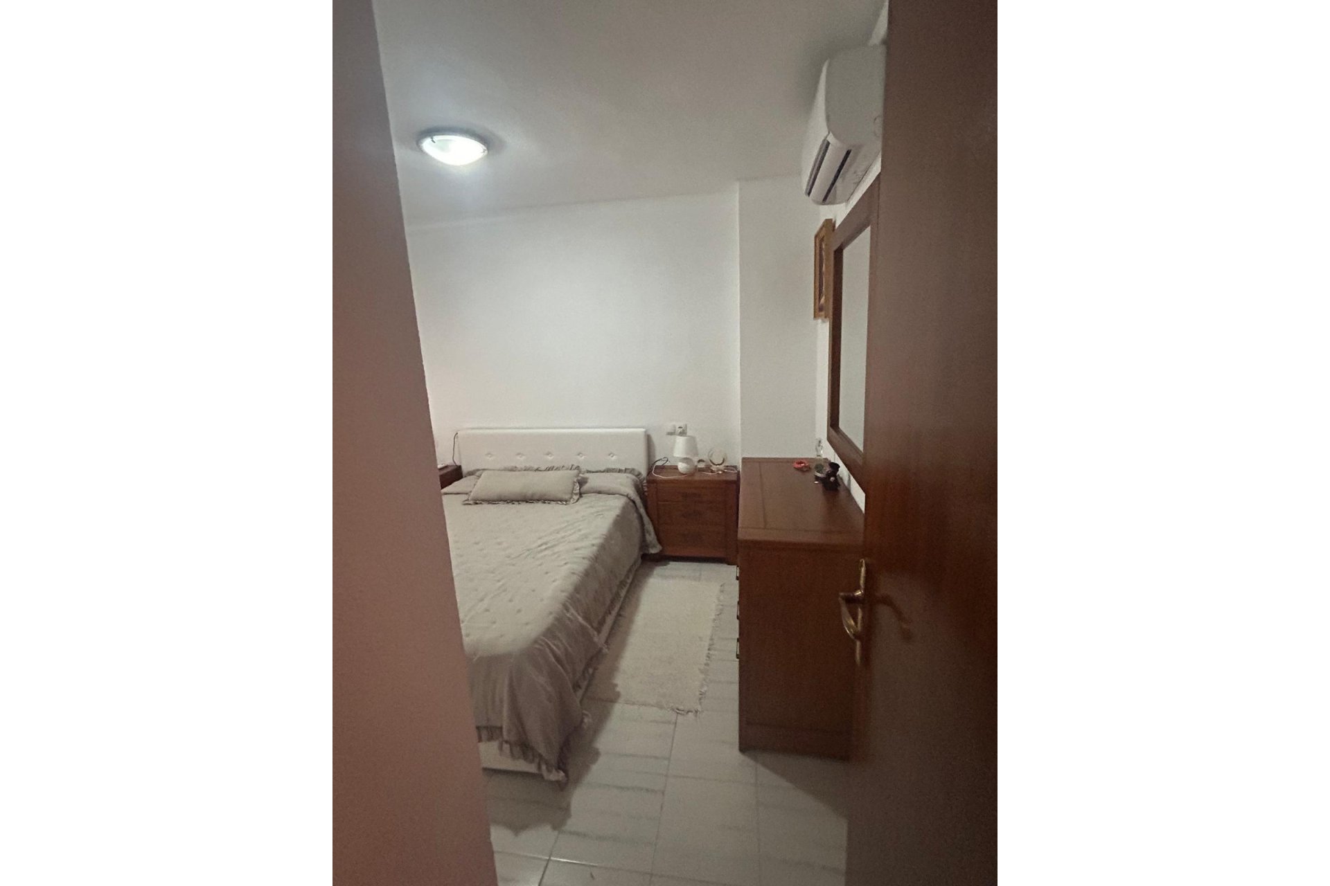 Segunda mano - Town House -
Torrevieja - Centro