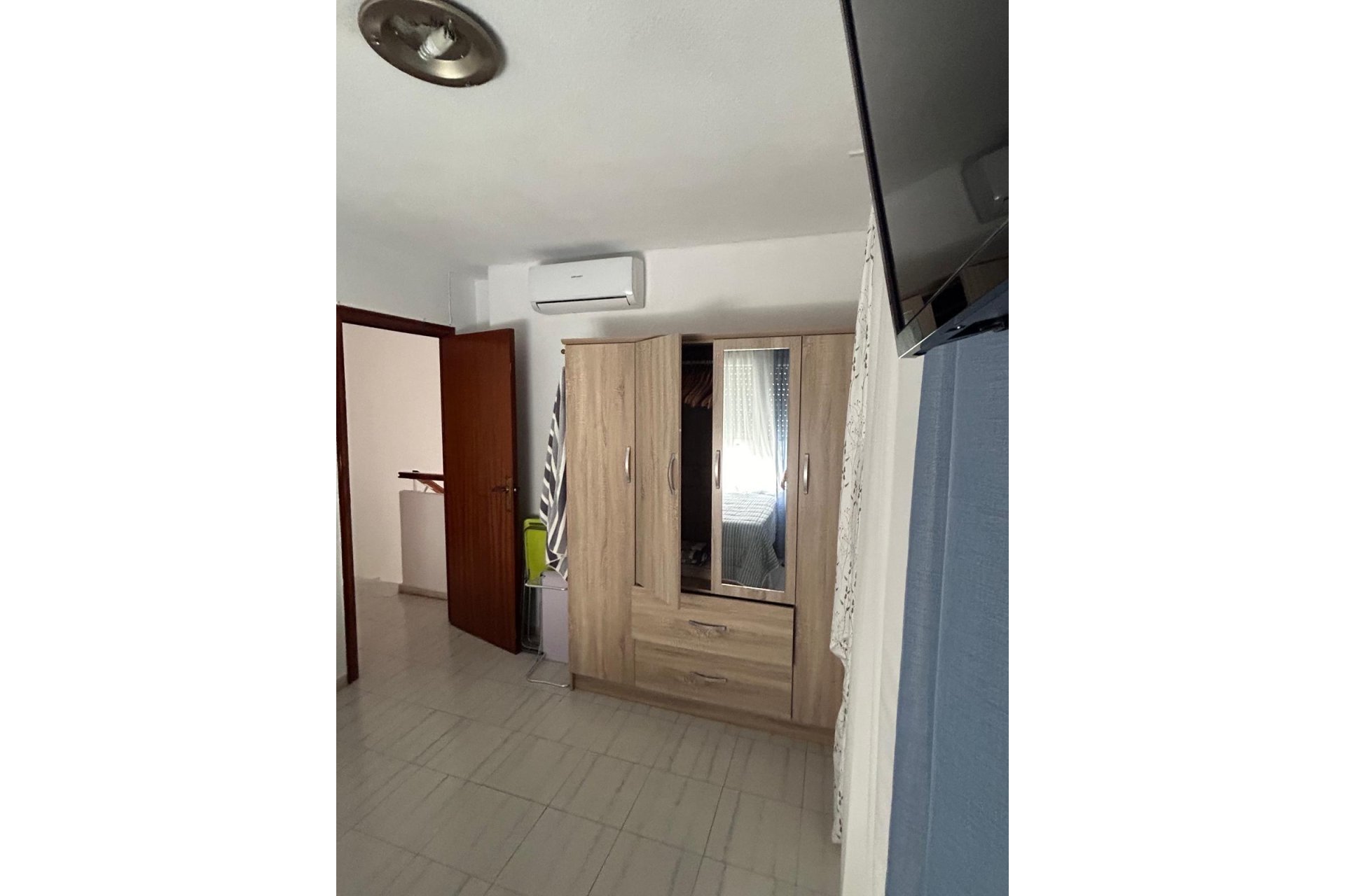 Segunda mano - Town House -
Torrevieja - Centro