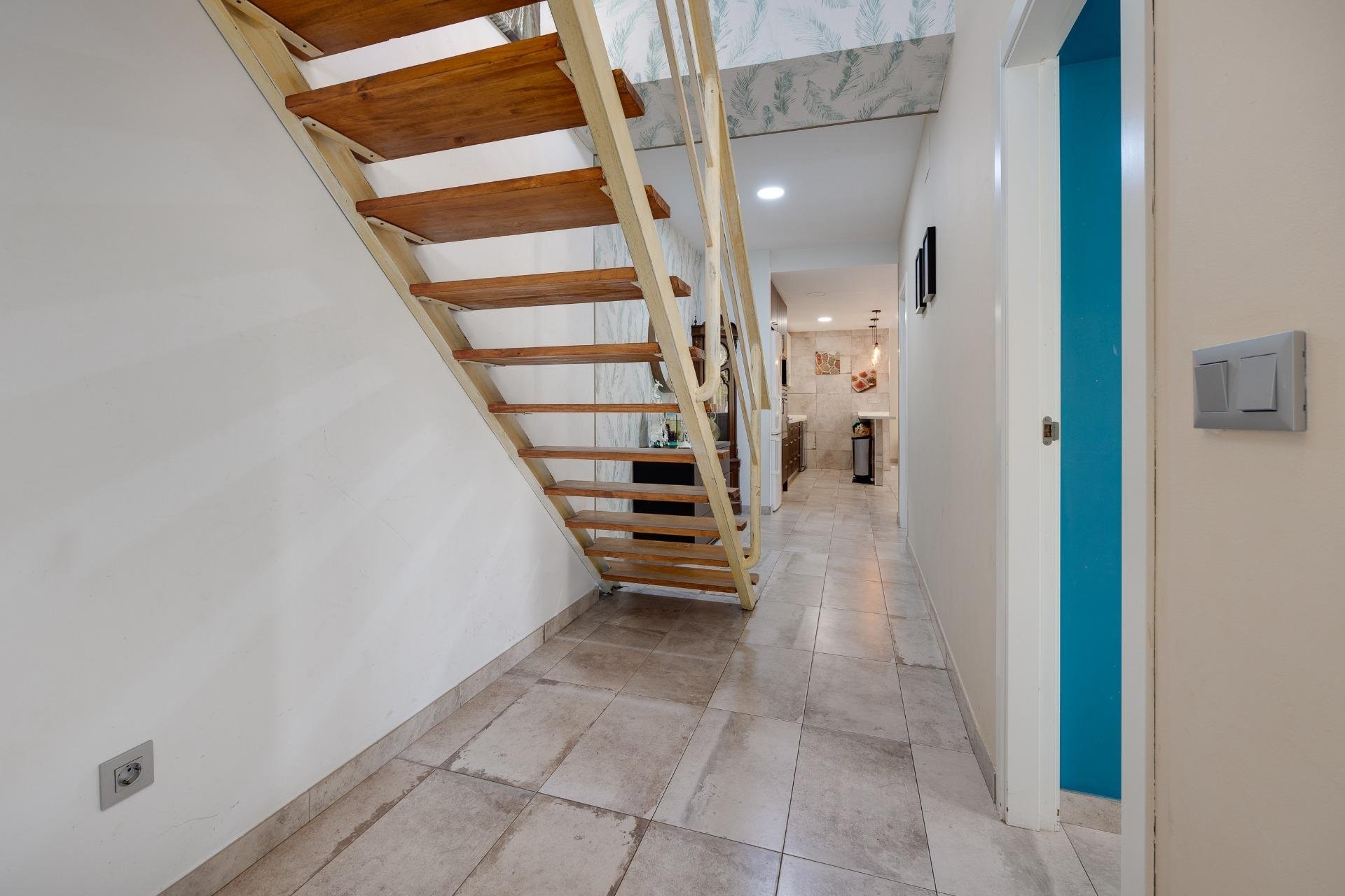 Segunda mano - Town House -
Torrevieja - Centro