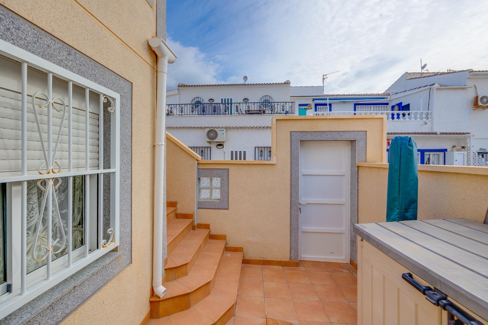 Segunda mano - Town House -
Torrevieja - El Limonar