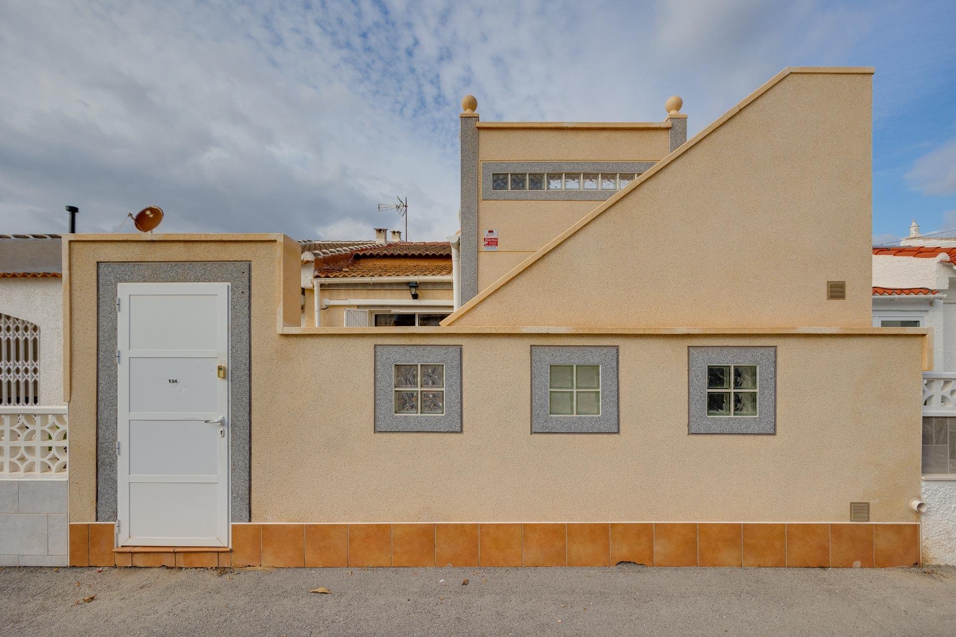 Segunda mano - Town House -
Torrevieja - El Limonar