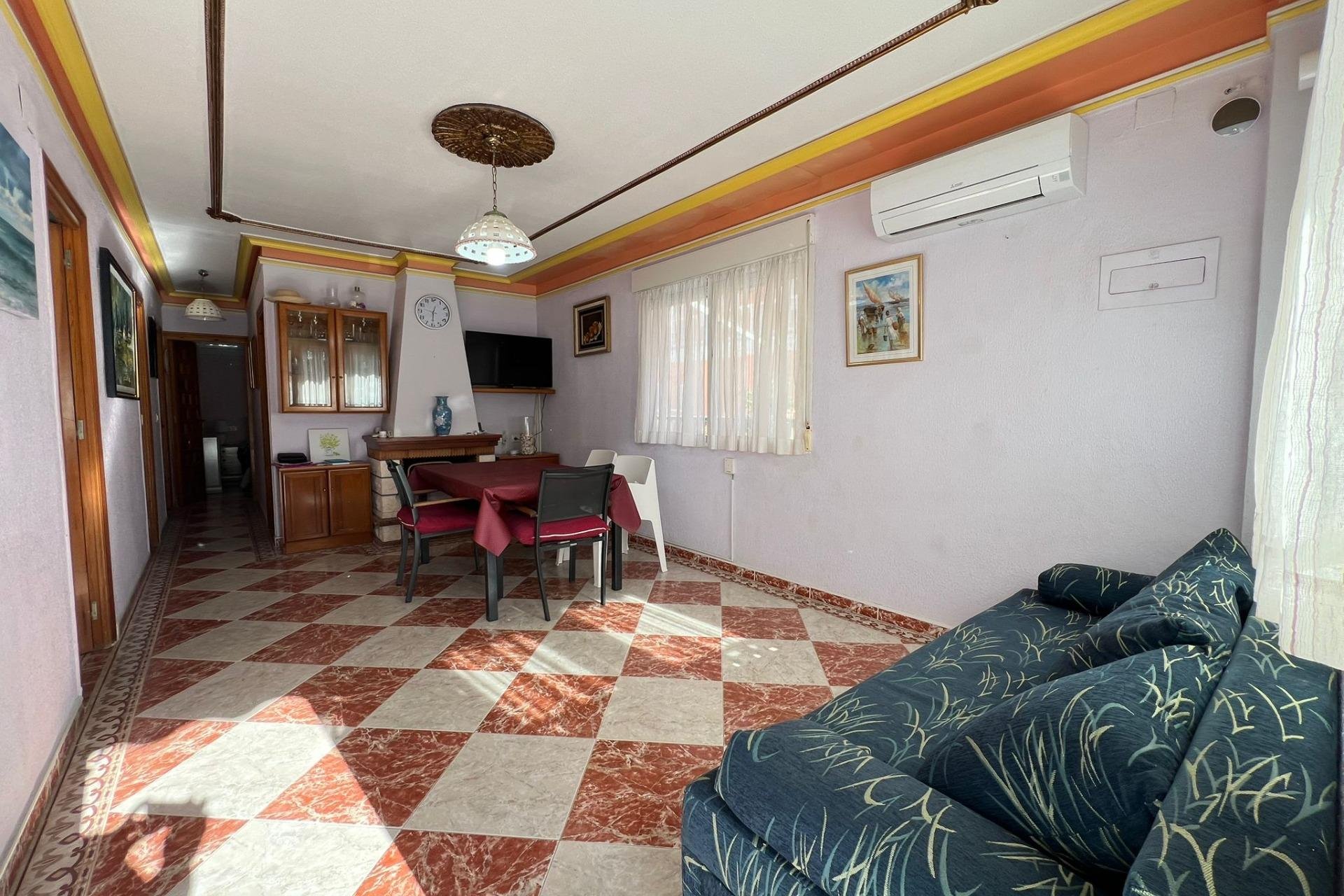 Segunda mano - Town House -
Torrevieja - La Mata