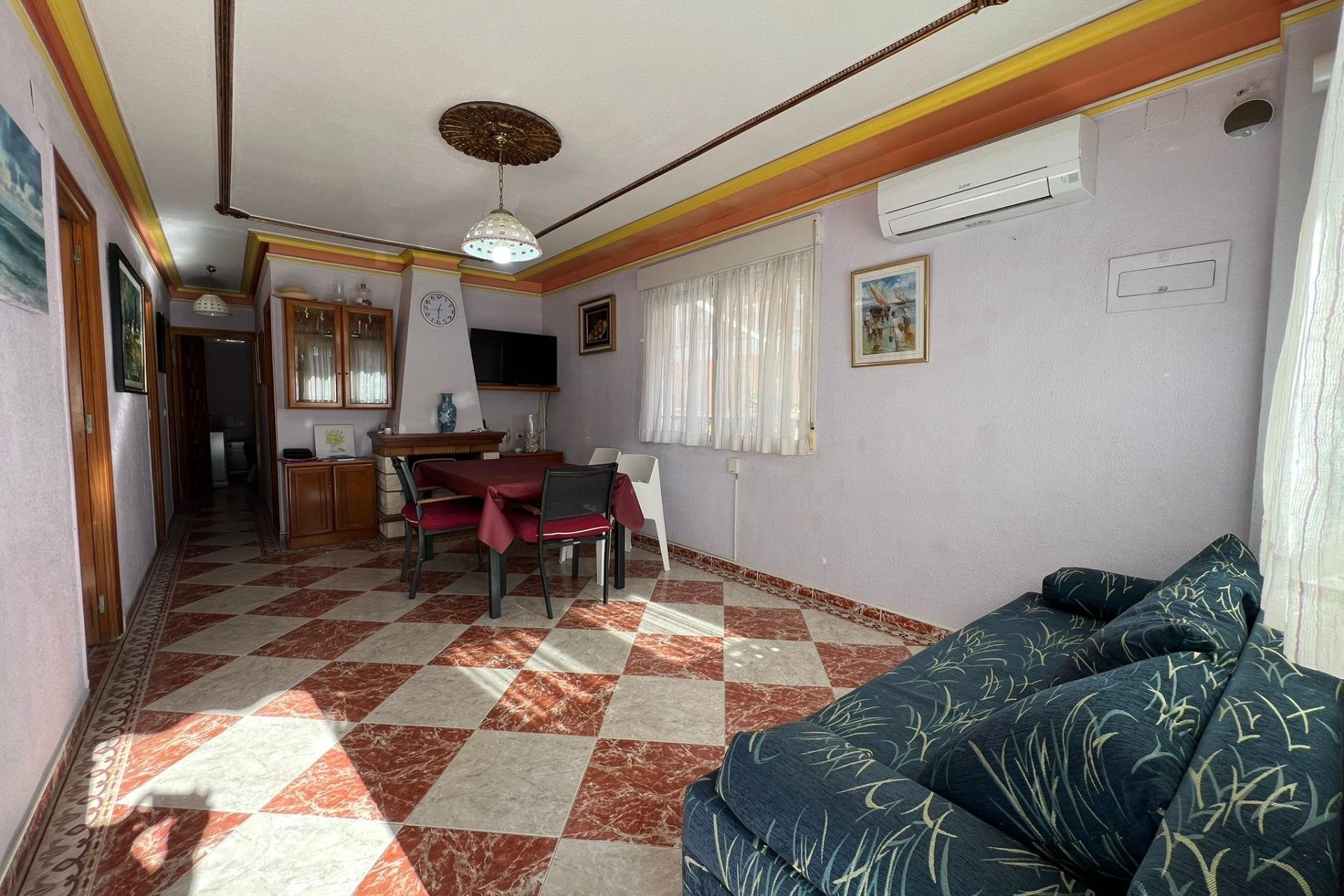 Segunda mano - Town House -
Torrevieja - La Mata